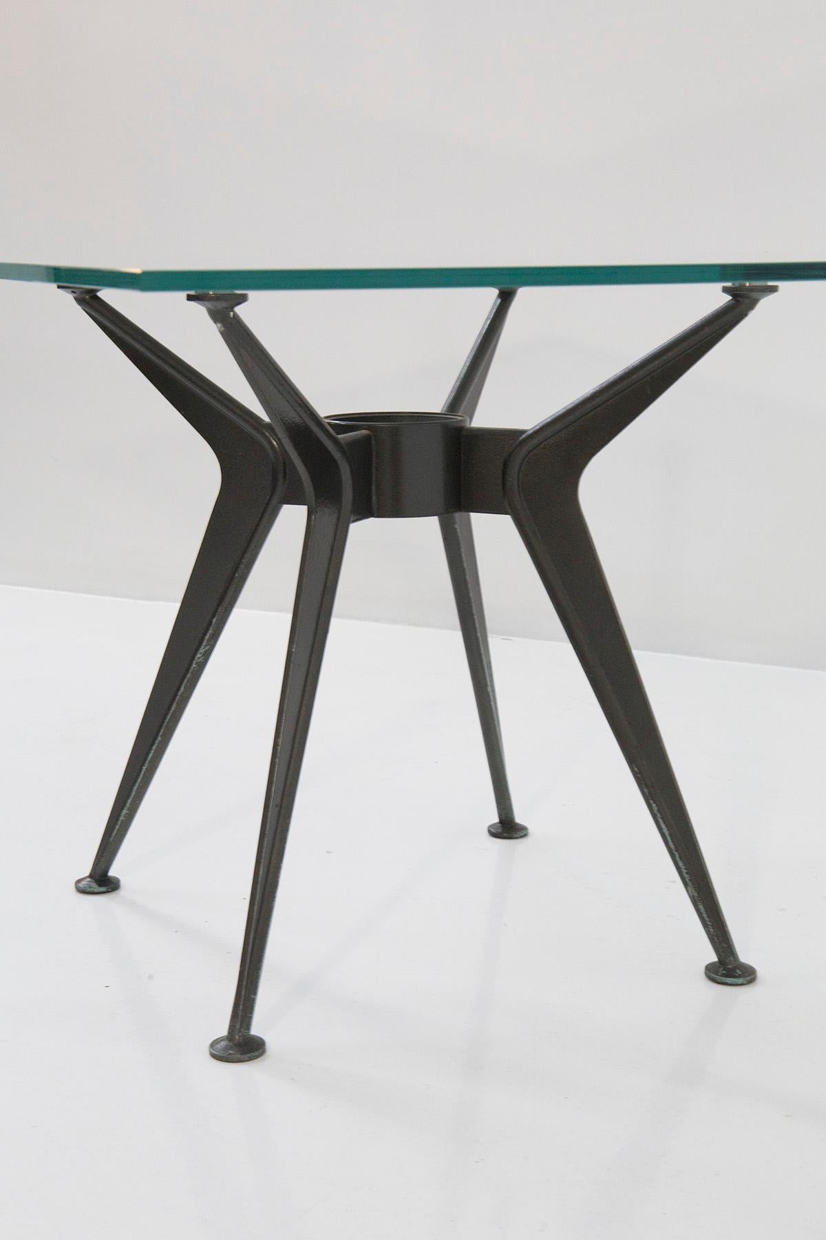 Post Modern dining table Glass and Iron Attributed to Norman Foster For Sale 3