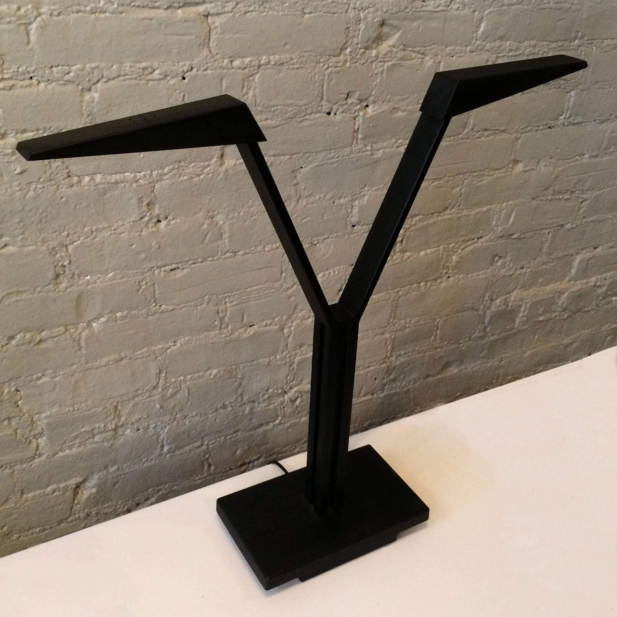 Postmodern Double Headed Desk Lamp by Roverto Maracatti for Zeus, Milano In Good Condition In Brooklyn, NY
