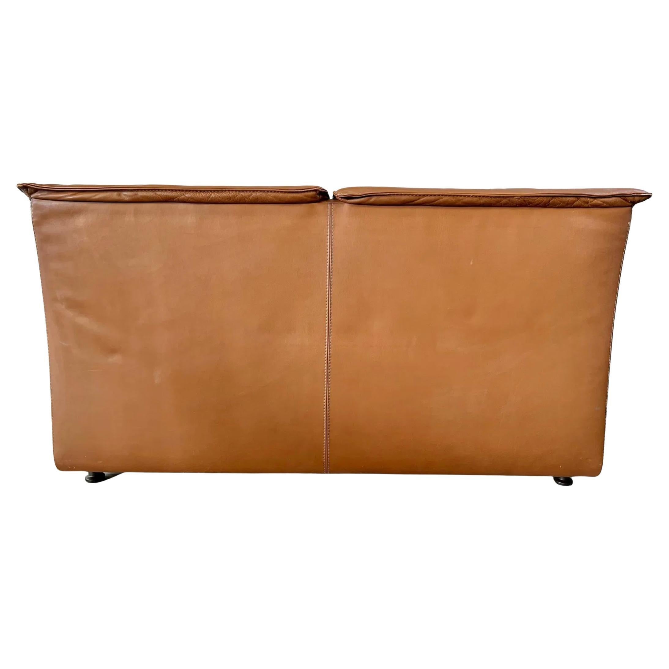 Olandese Divano olandese moderno in pelle marrone cognac, divano e poltrona in vendita
