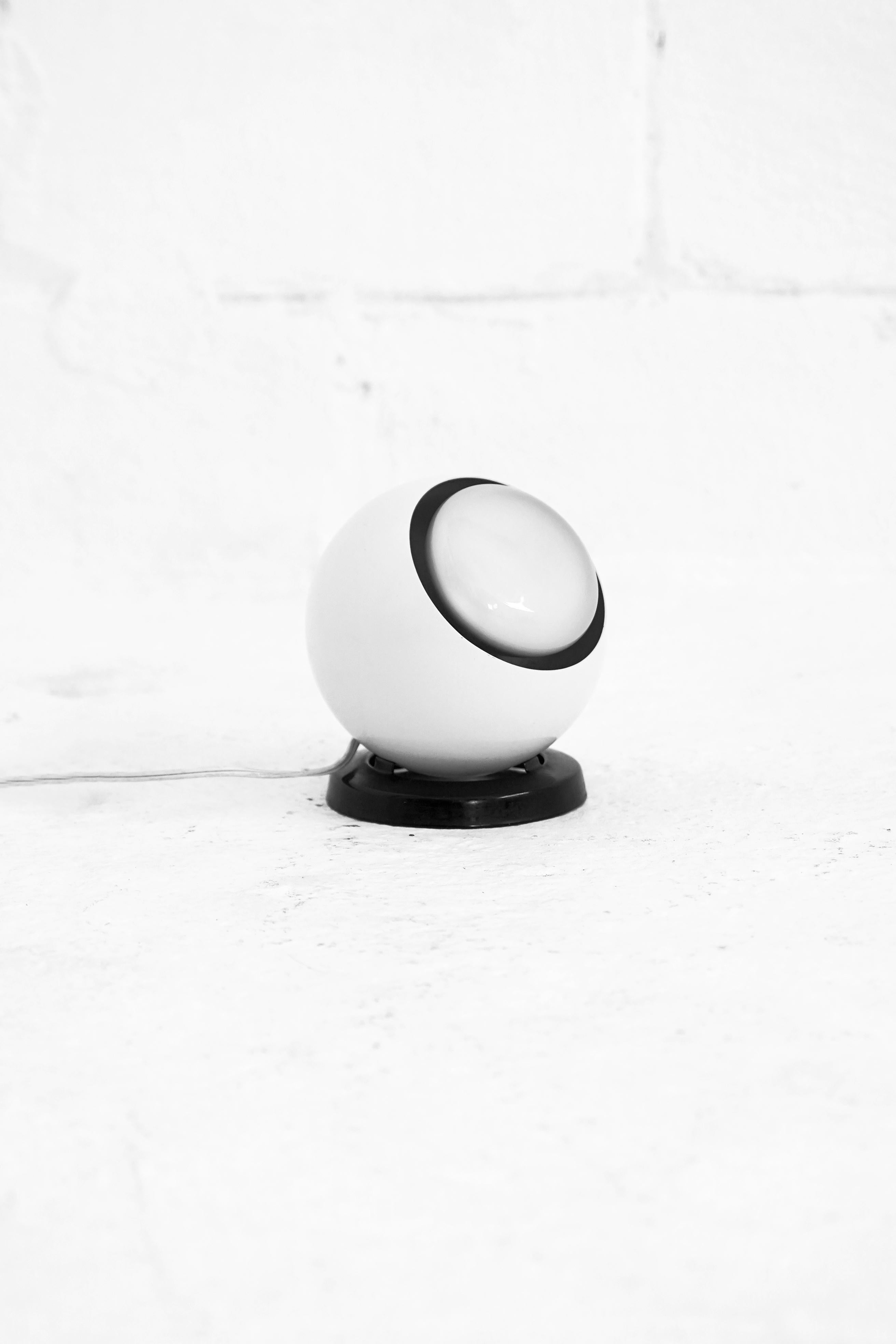 Space Age Post Modern Eyeball Desk Lamp in White in the Style of Harvey Guzzini
