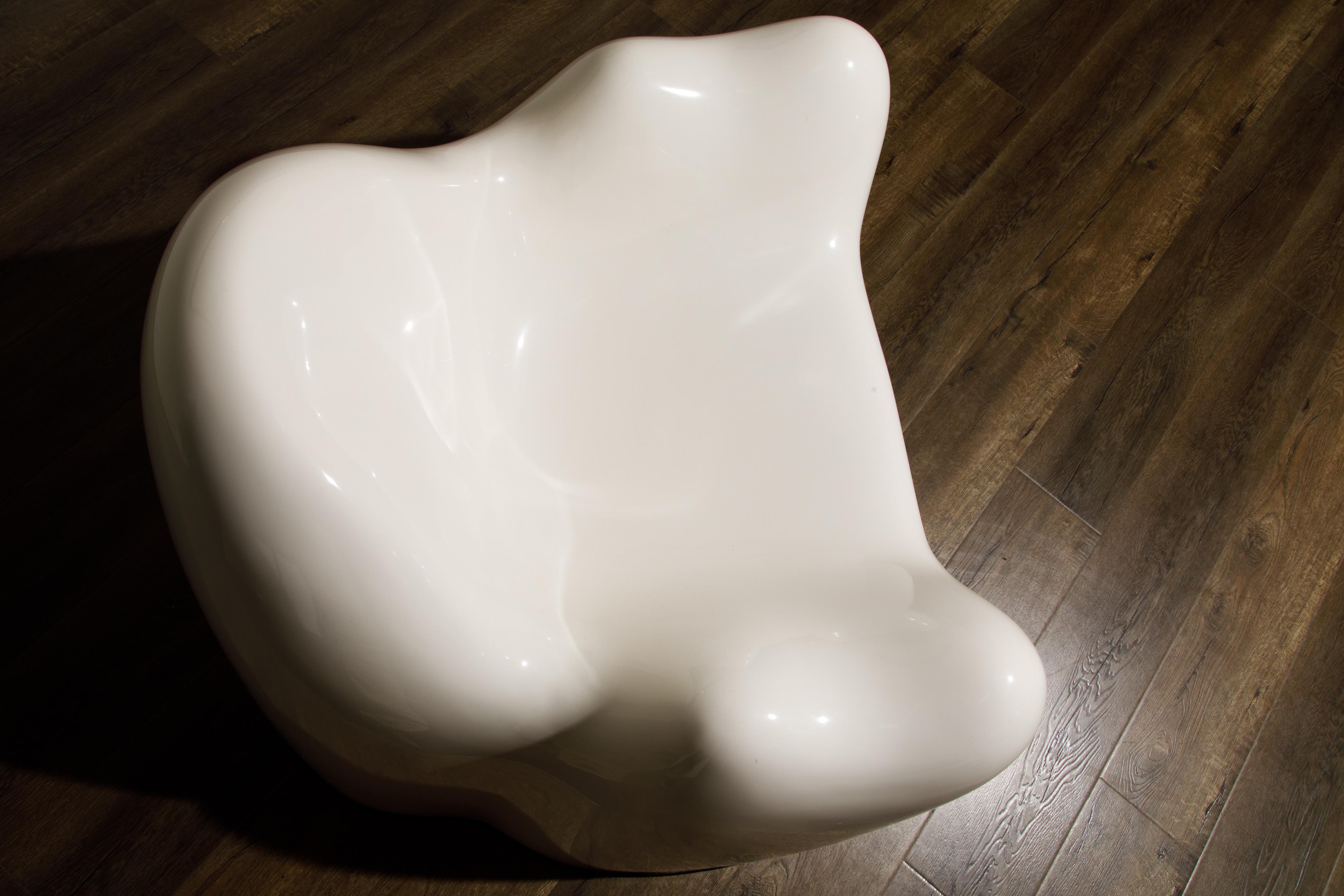 Post-Modern Fiberglass Molar Chair For Sale 12