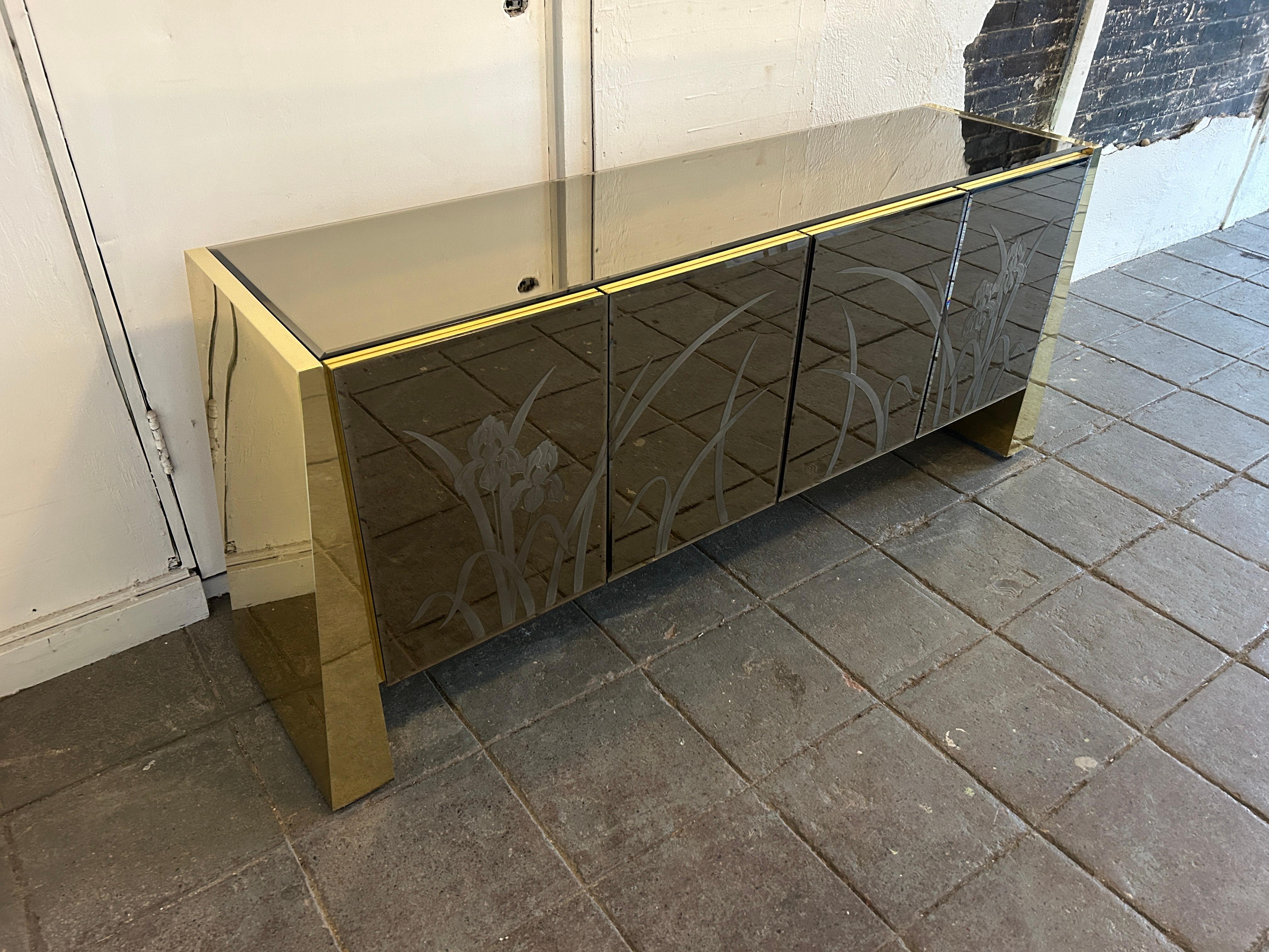 Post-Modern Post Modern Floral smoked mirror glass 4 door credenza with mirror brass  For Sale