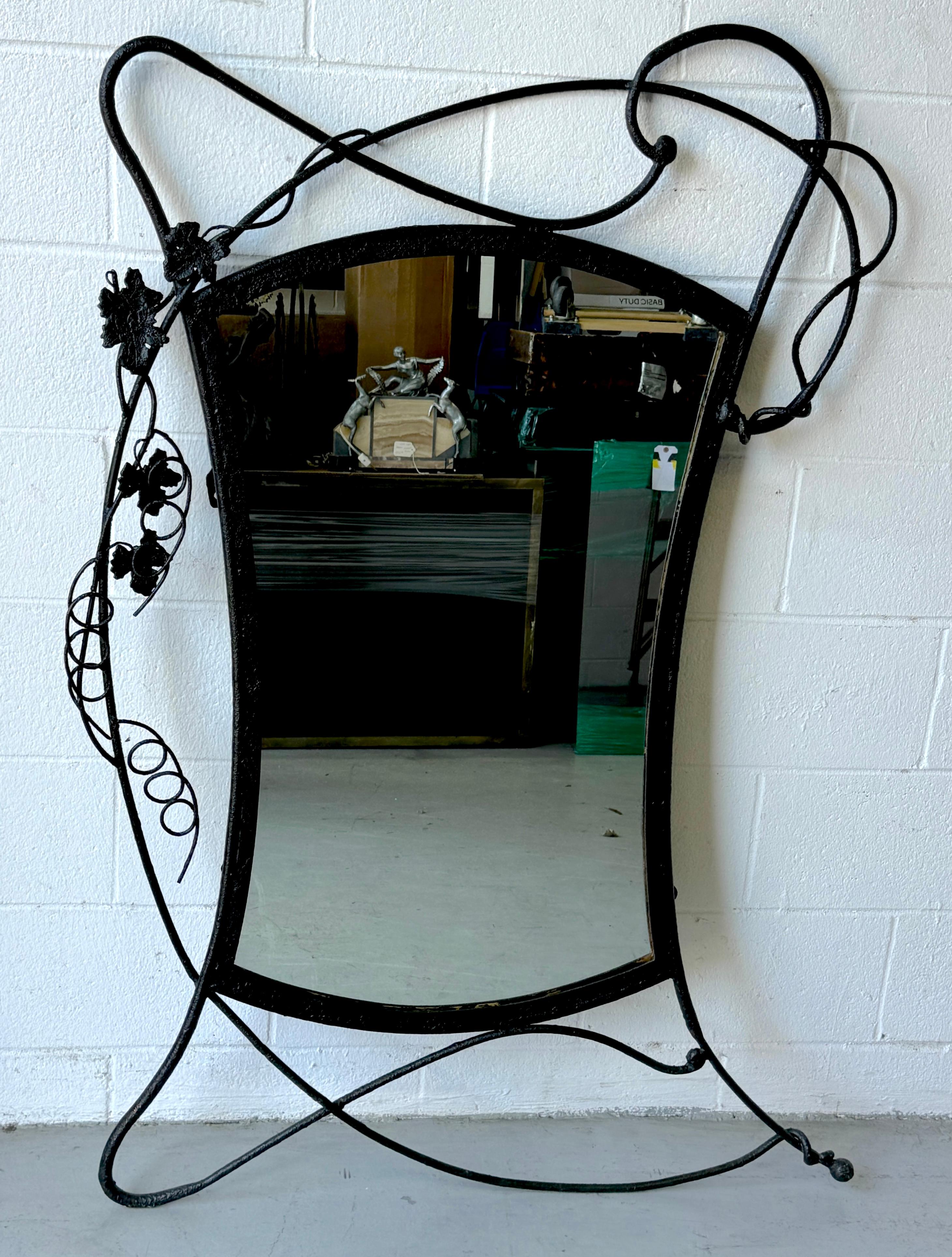 Moderne Miroir postmoderne en fer forgé, style Albert Paley en vente