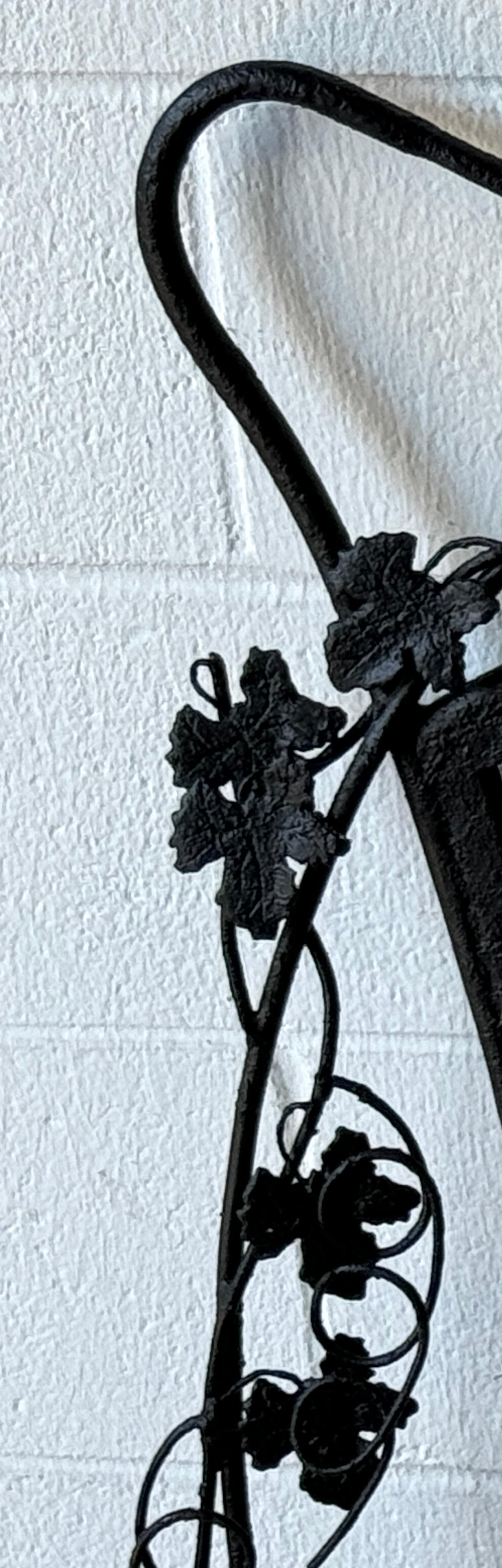 20ième siècle Miroir postmoderne en fer forgé, style Albert Paley en vente