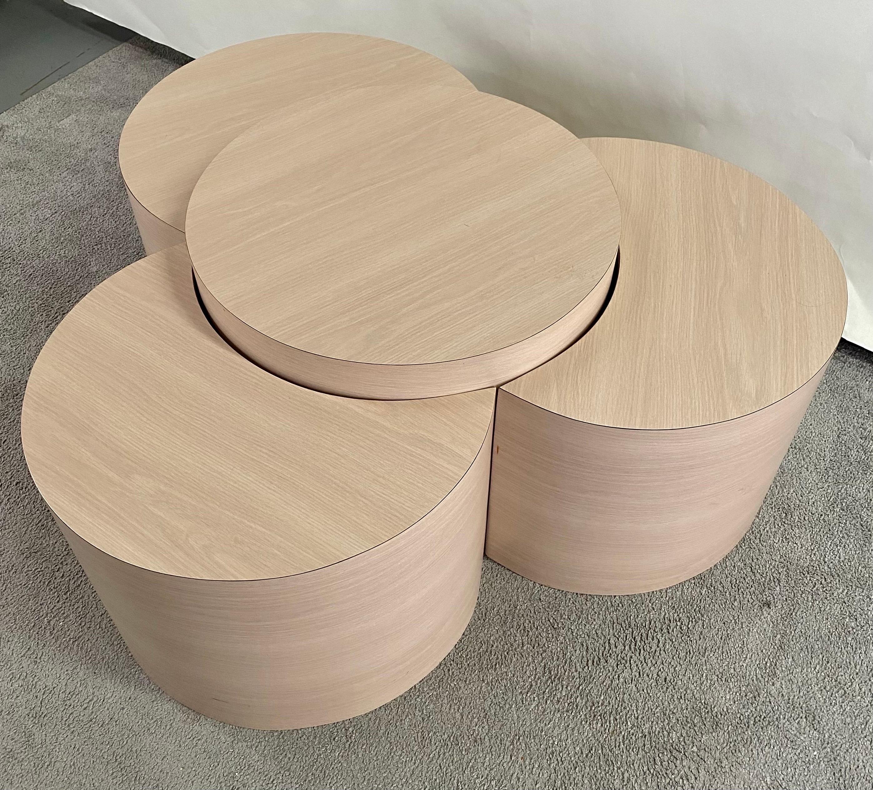 Postmodernes Formica Laminat Rosa Kreis-Tisch-Set aus Formica, 4 Teile  im Zustand „Gut“ im Angebot in Plainview, NY