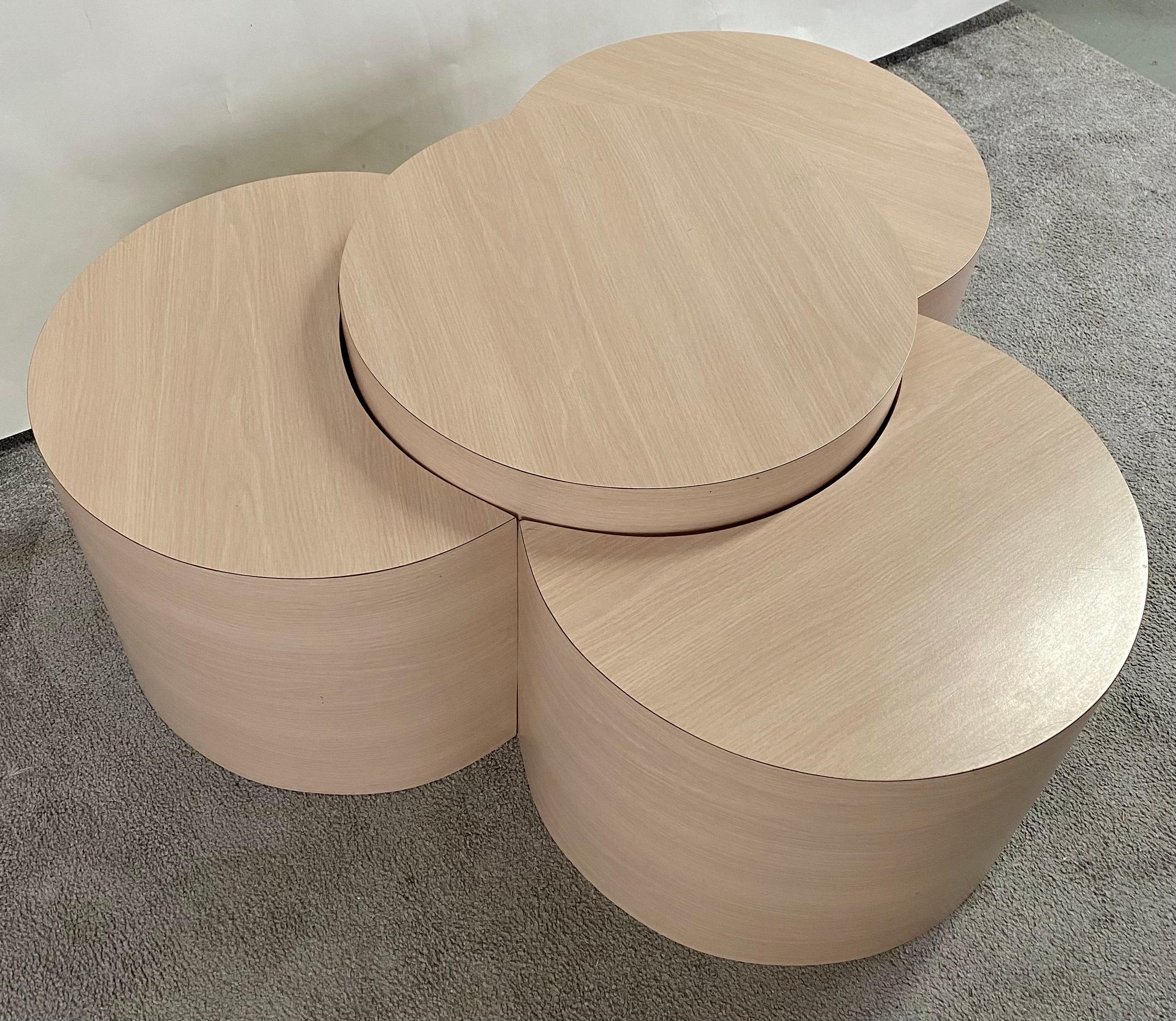 20th Century Post-Modern Formica Laminate Pink Circle Table Set, 4 Pcs  For Sale