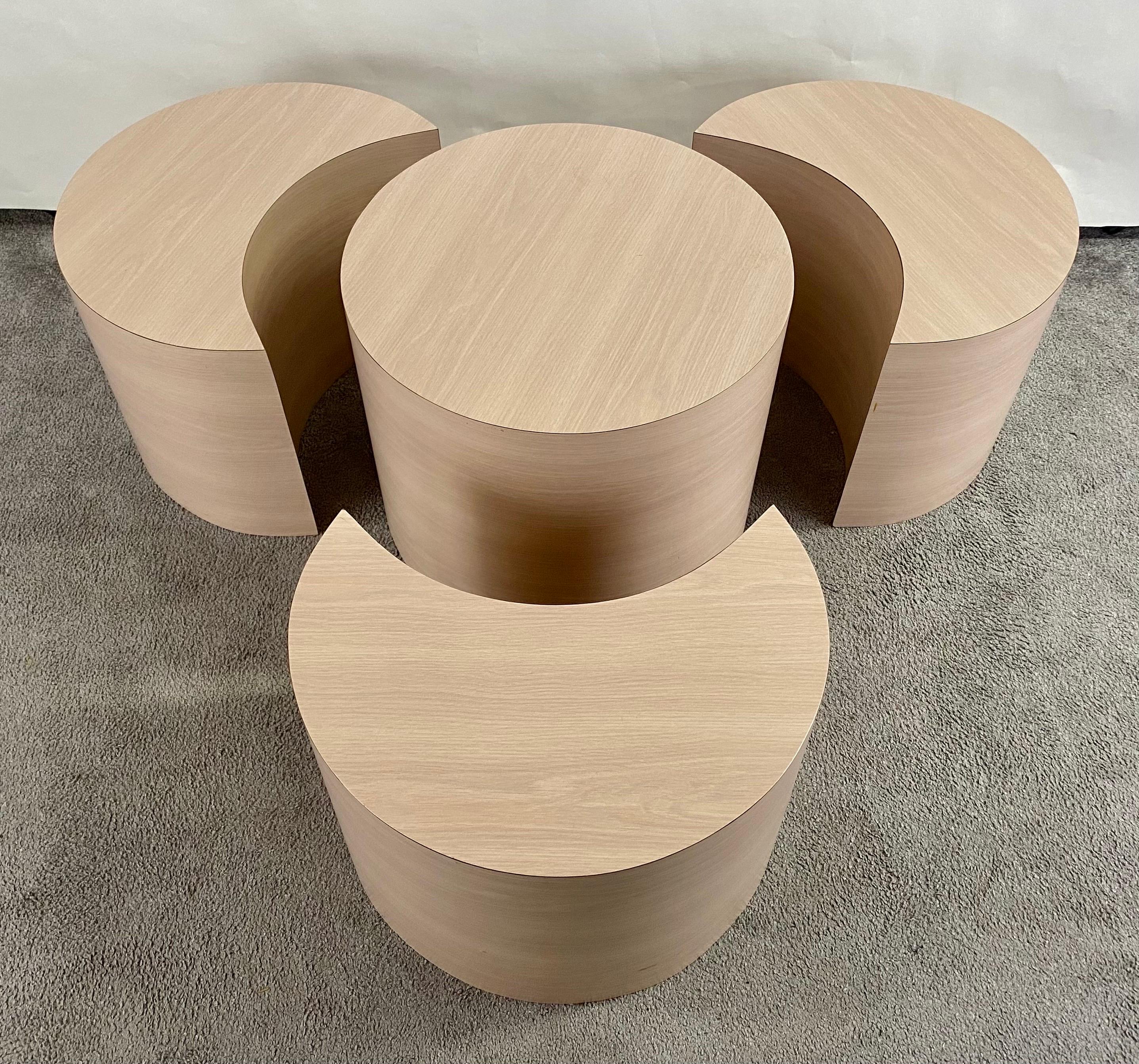 Postmodernes Formica Laminat Rosa Kreis-Tisch-Set aus Formica, 4 Teile im Angebot 2