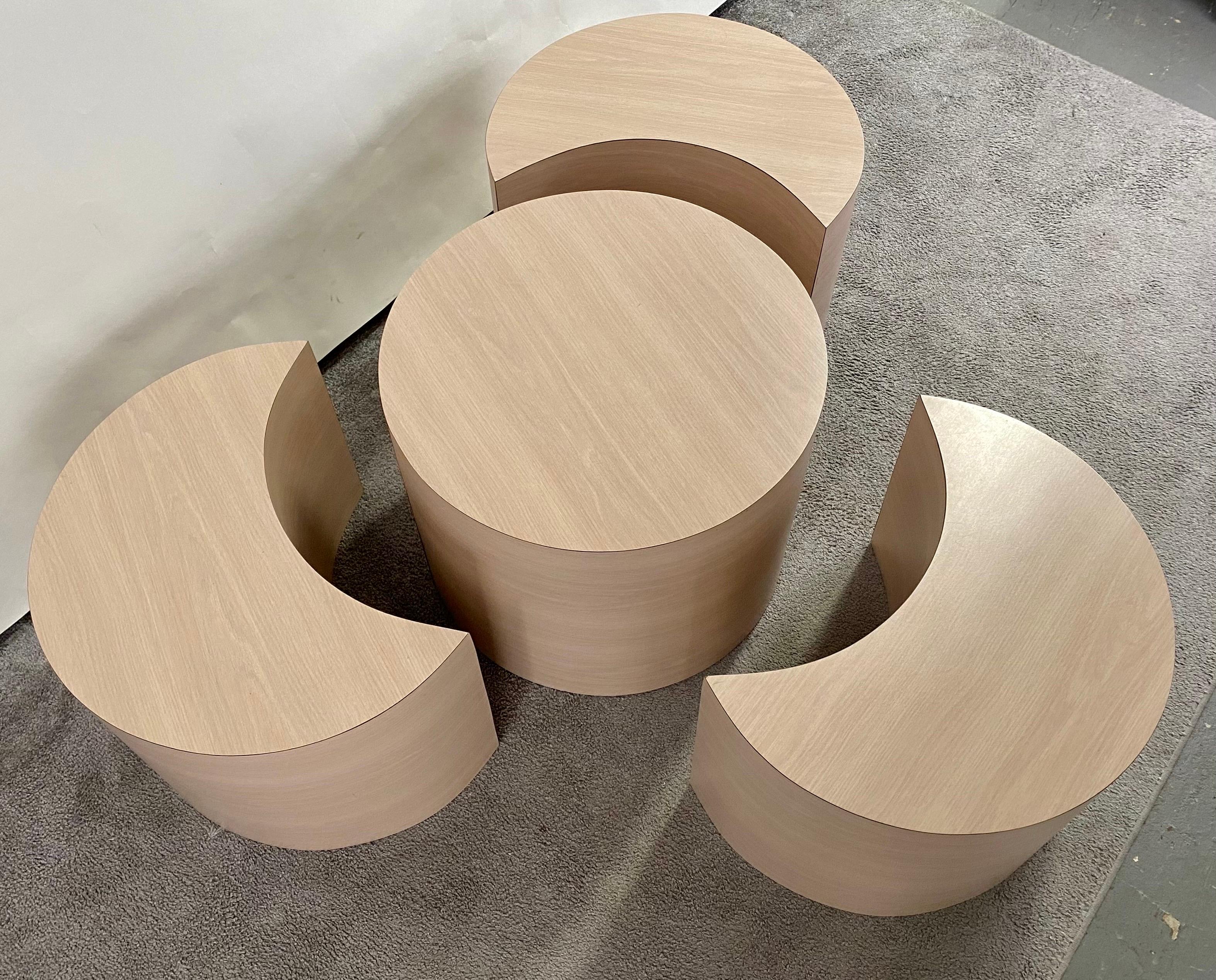 Postmodernes Formica Laminat Rosa Kreis-Tisch-Set aus Formica, 4 Teile  im Angebot 3