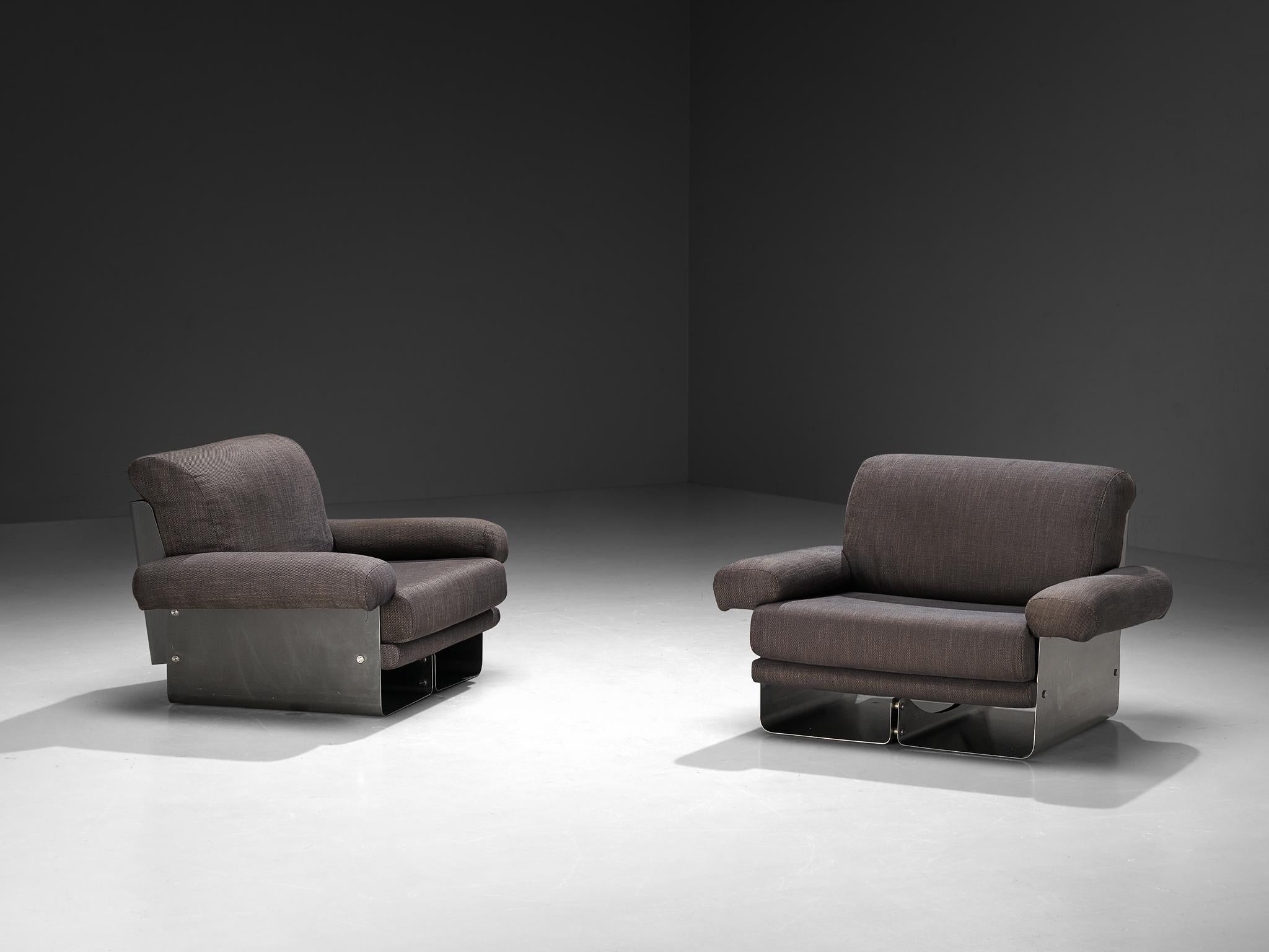 Post-Modern French Pair of Lounge Chairs in Brushed Steel & Grey Upholstery For Sale 1