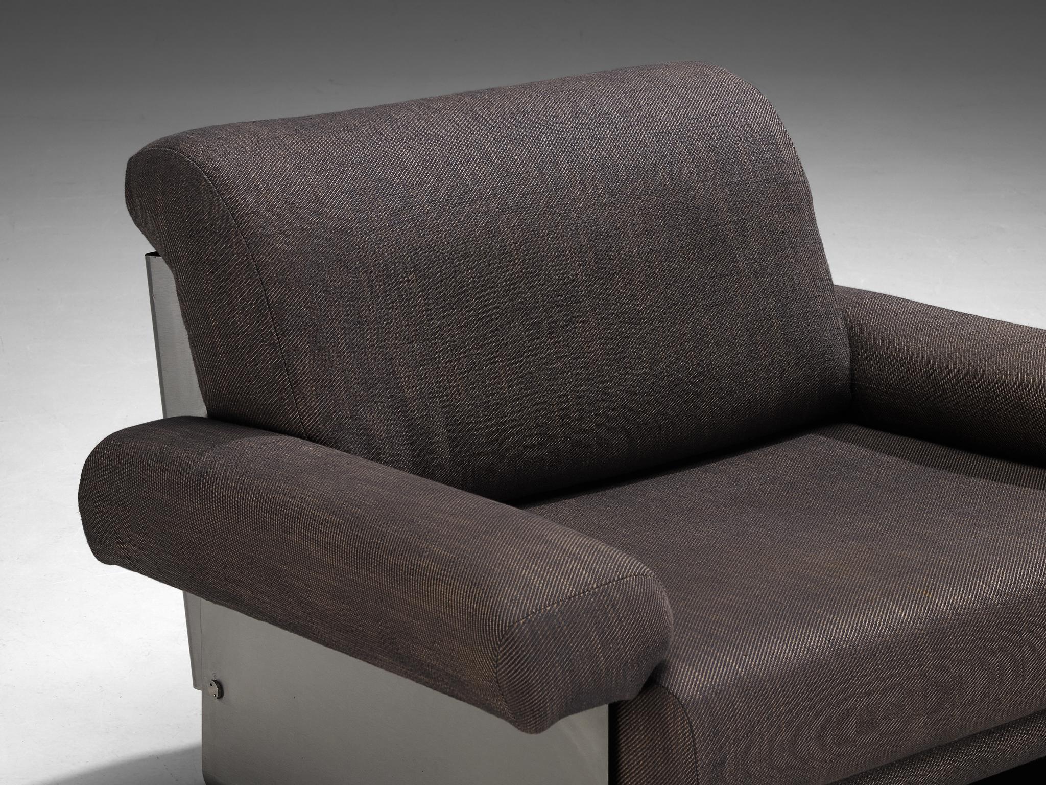 Post-Modern French Pair of Lounge Chairs in Brushed Steel & Grey Upholstery For Sale 2