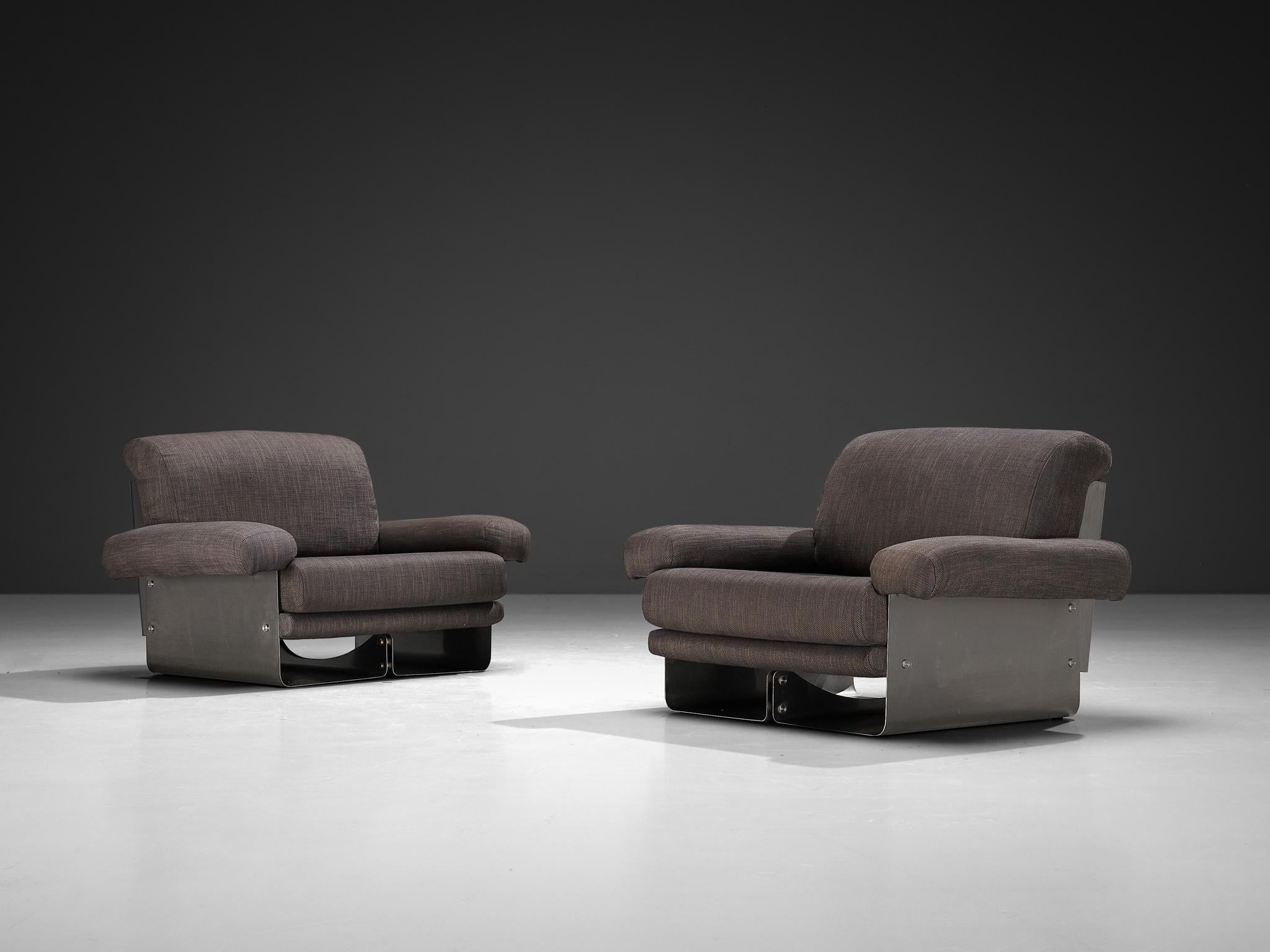 Post-Modern French Pair of Lounge Chairs in Brushed Steel & Grey Upholstery For Sale 5