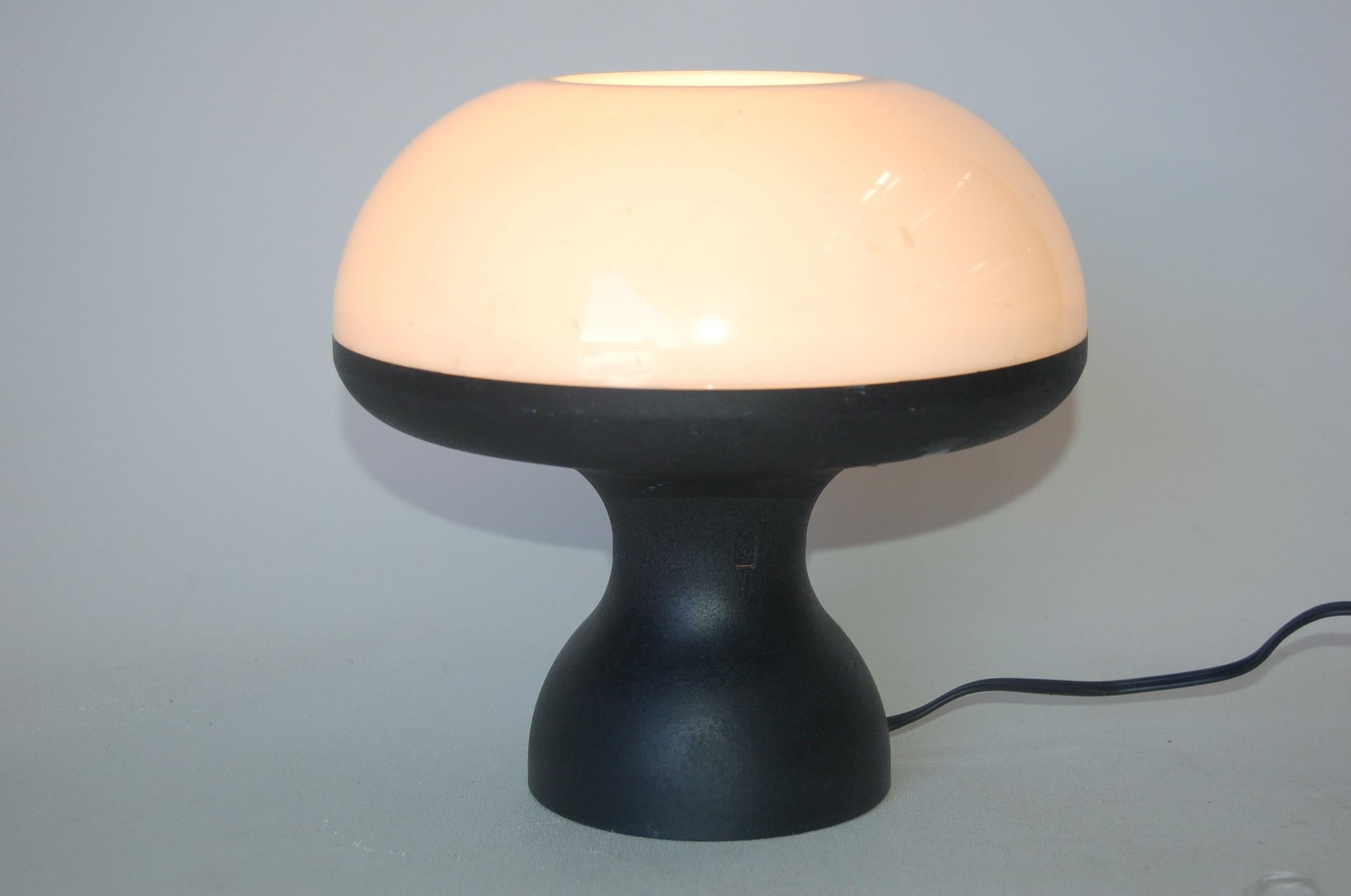Post-Modern Postmodern Futurist Doom Mushroom Plastic Accent Table Lamp For Sale