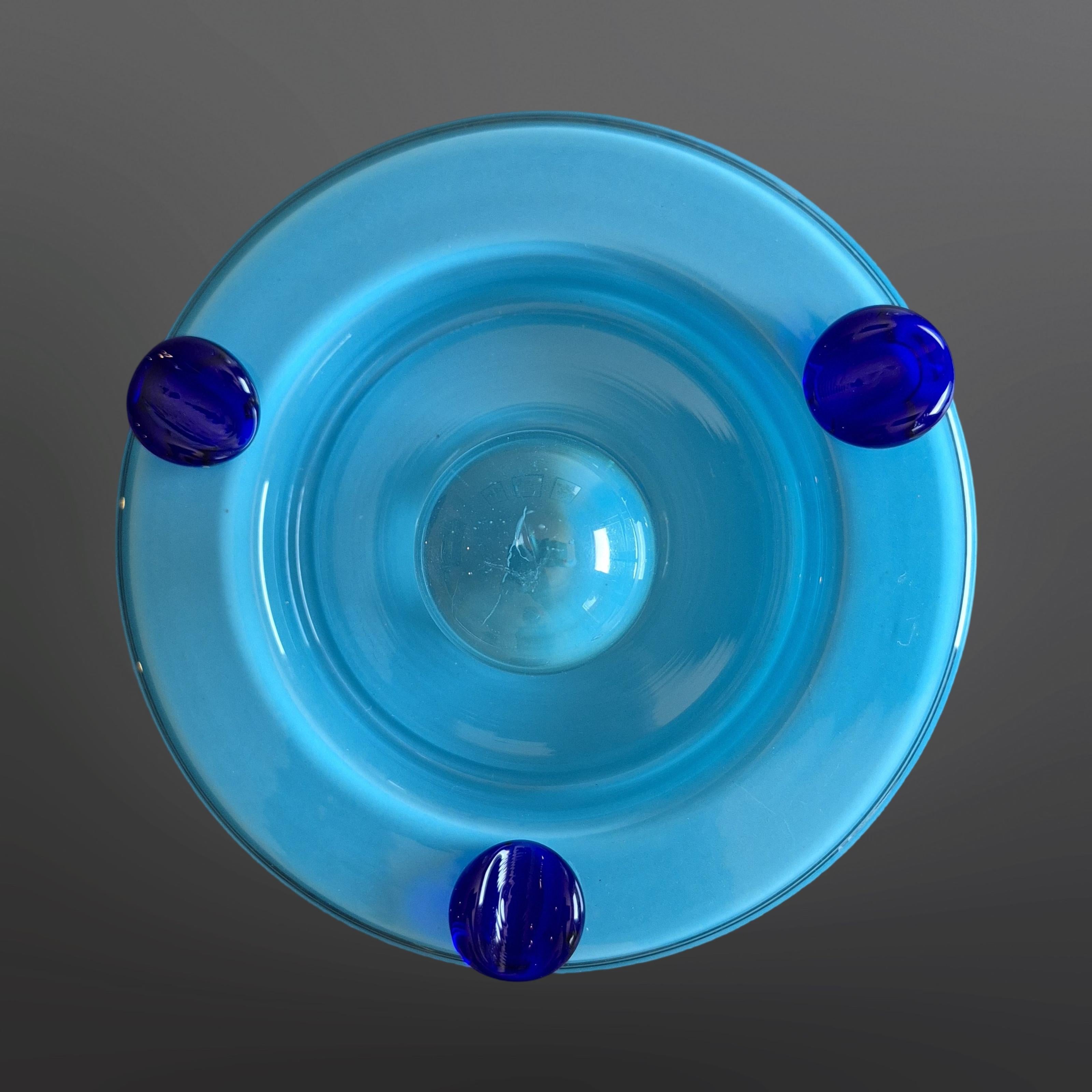 Post modern glass ashtray, Italy 1980s For Sale 1