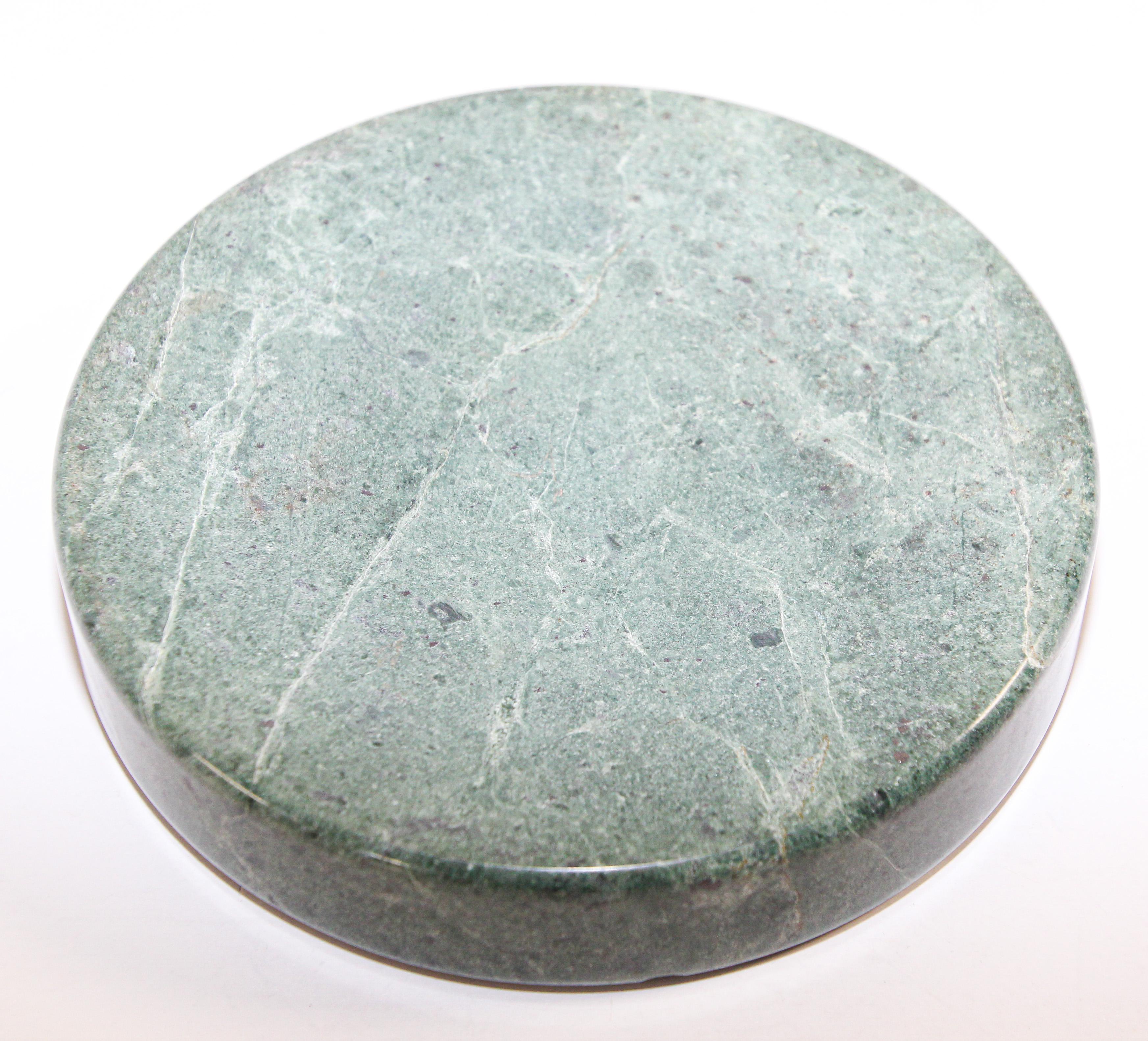 Post Modern Green Marble Ashtray 1970, Made in Italy In Good Condition For Sale In North Hollywood, CA