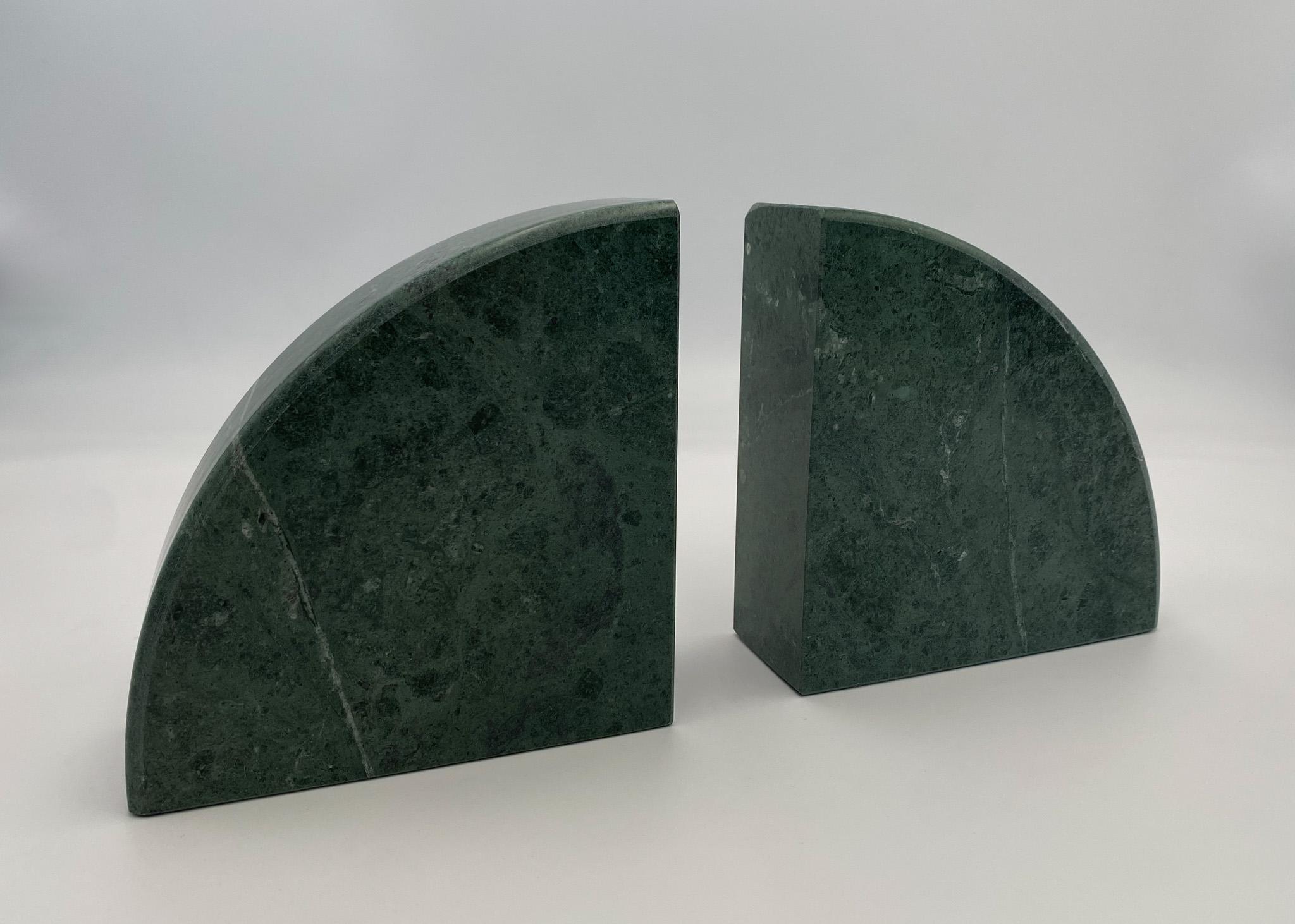 Post-Modern Green Marble Bookends, c.1980 In Good Condition For Sale In Costa Mesa, CA