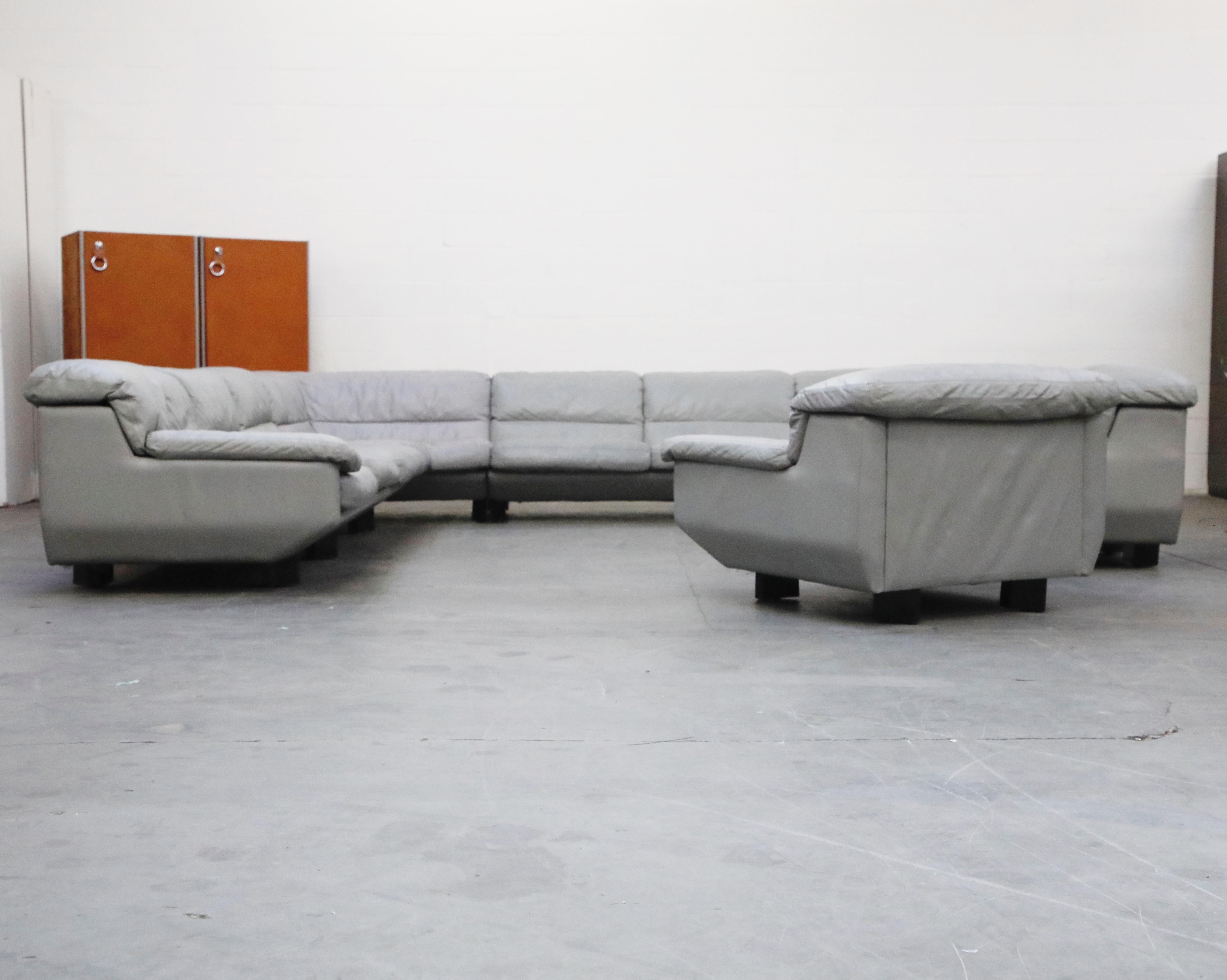 Postmodern Grey Leather Modular Living Room Set by Preview, 1988, Signed In Good Condition In Los Angeles, CA