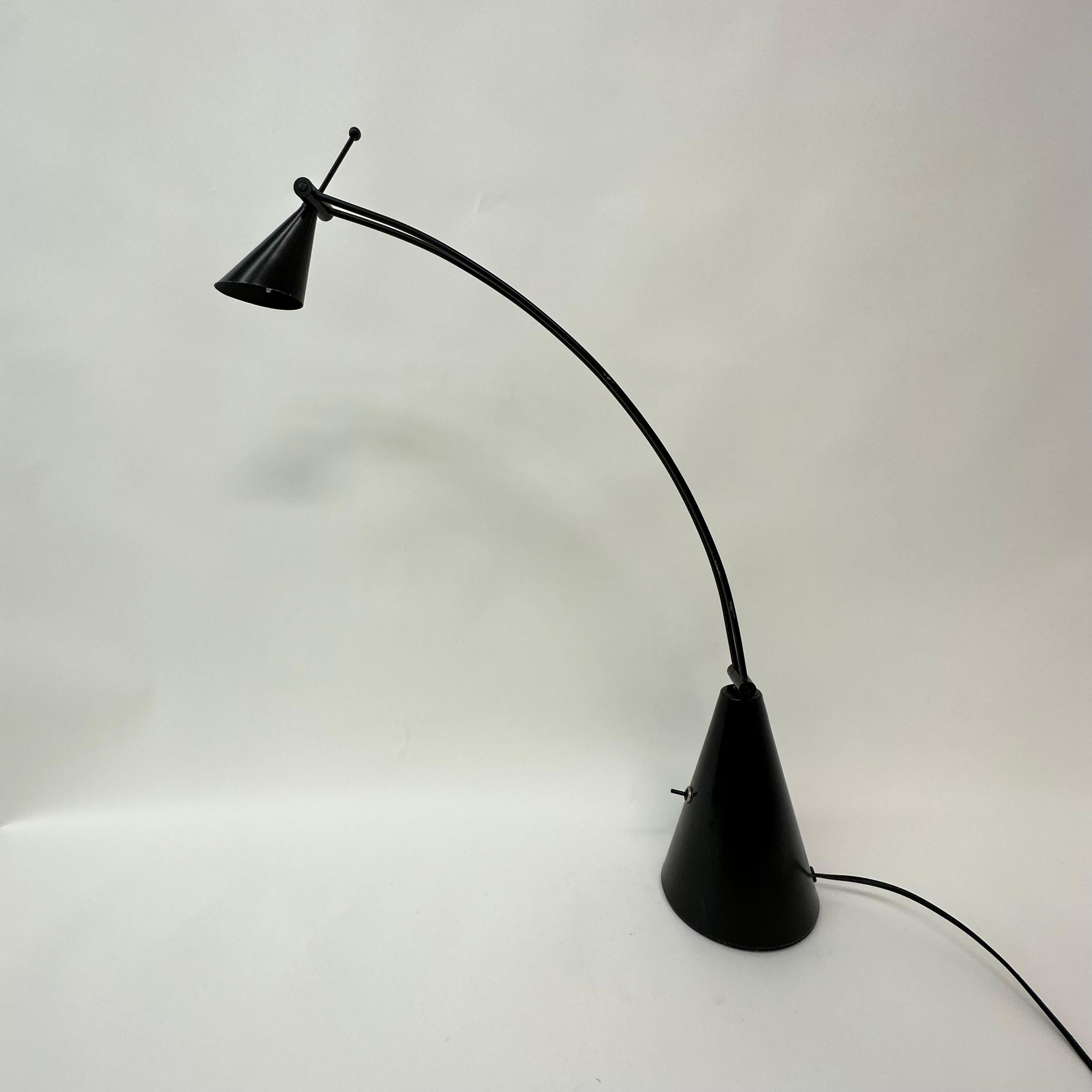 Postmoderne Hala Zeist-Tischlampe, 1980er-Jahre im Angebot 6