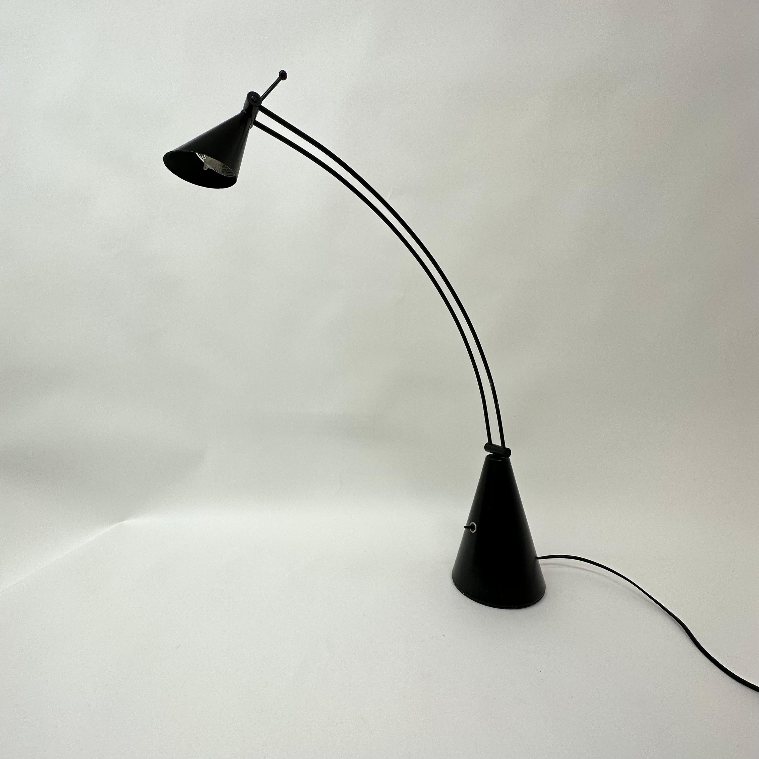 Postmoderne Hala Zeist-Tischlampe, 1980er-Jahre im Angebot 7