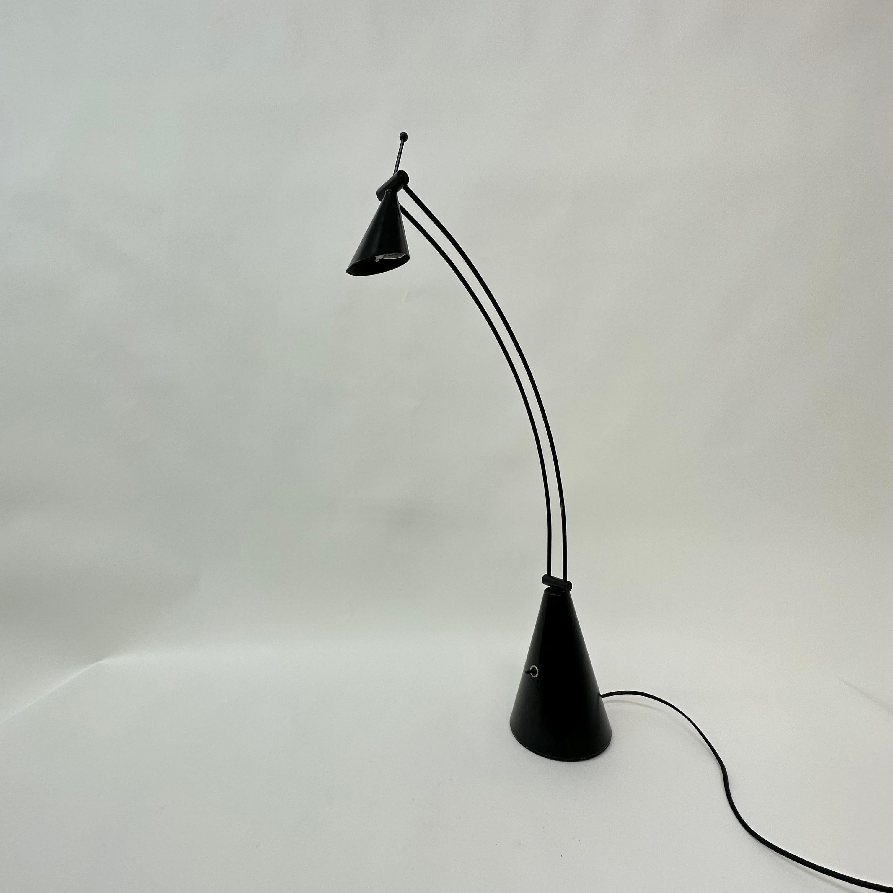 Postmoderne Hala Zeist-Tischlampe, 1980er-Jahre im Angebot 11