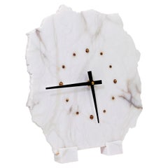 Post-Modern hand-carved veined alabaster table lamp with clock, Italy, 1980s