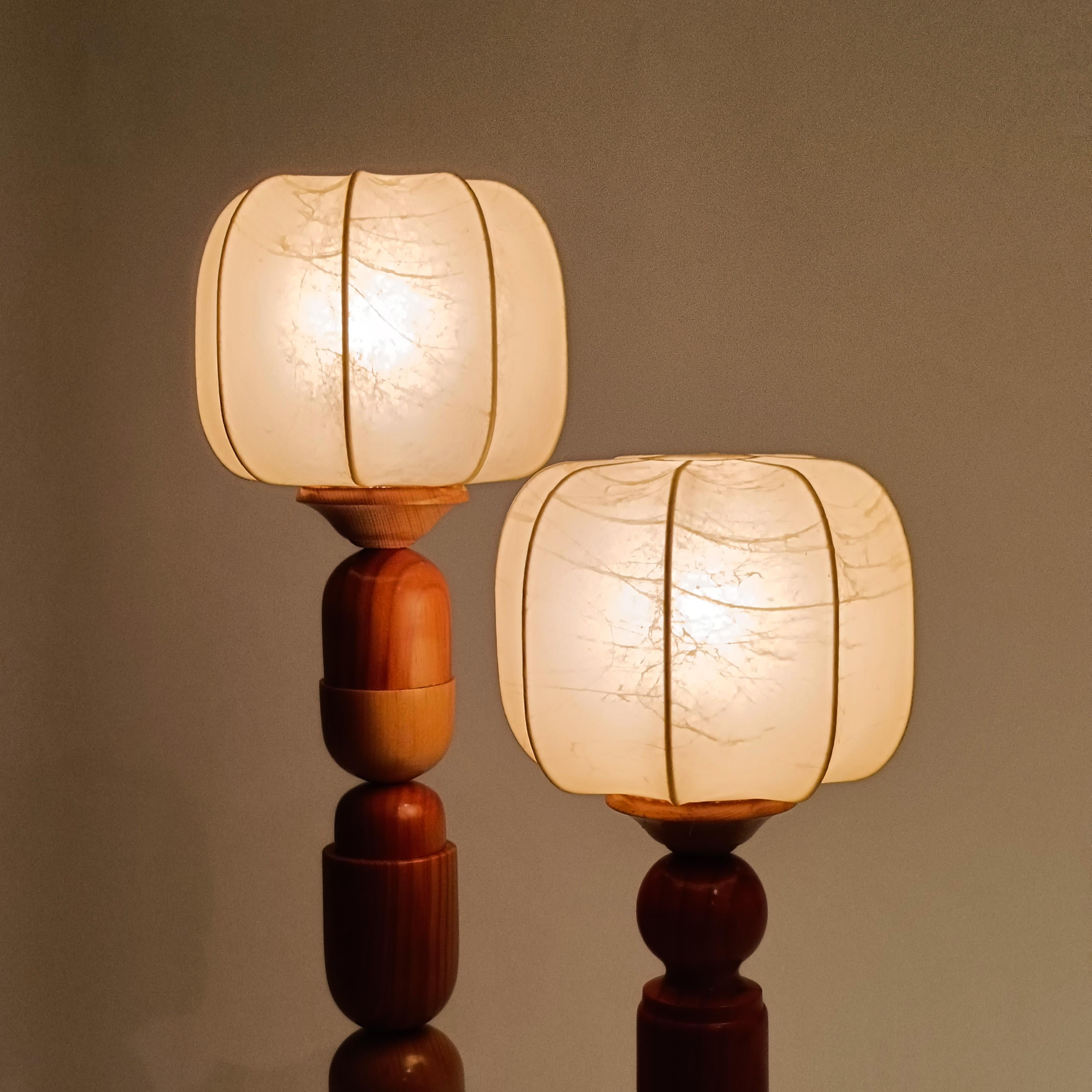 Post-Modern hand-crafted Cocoon table lamps, Italy, 70s For Sale 4