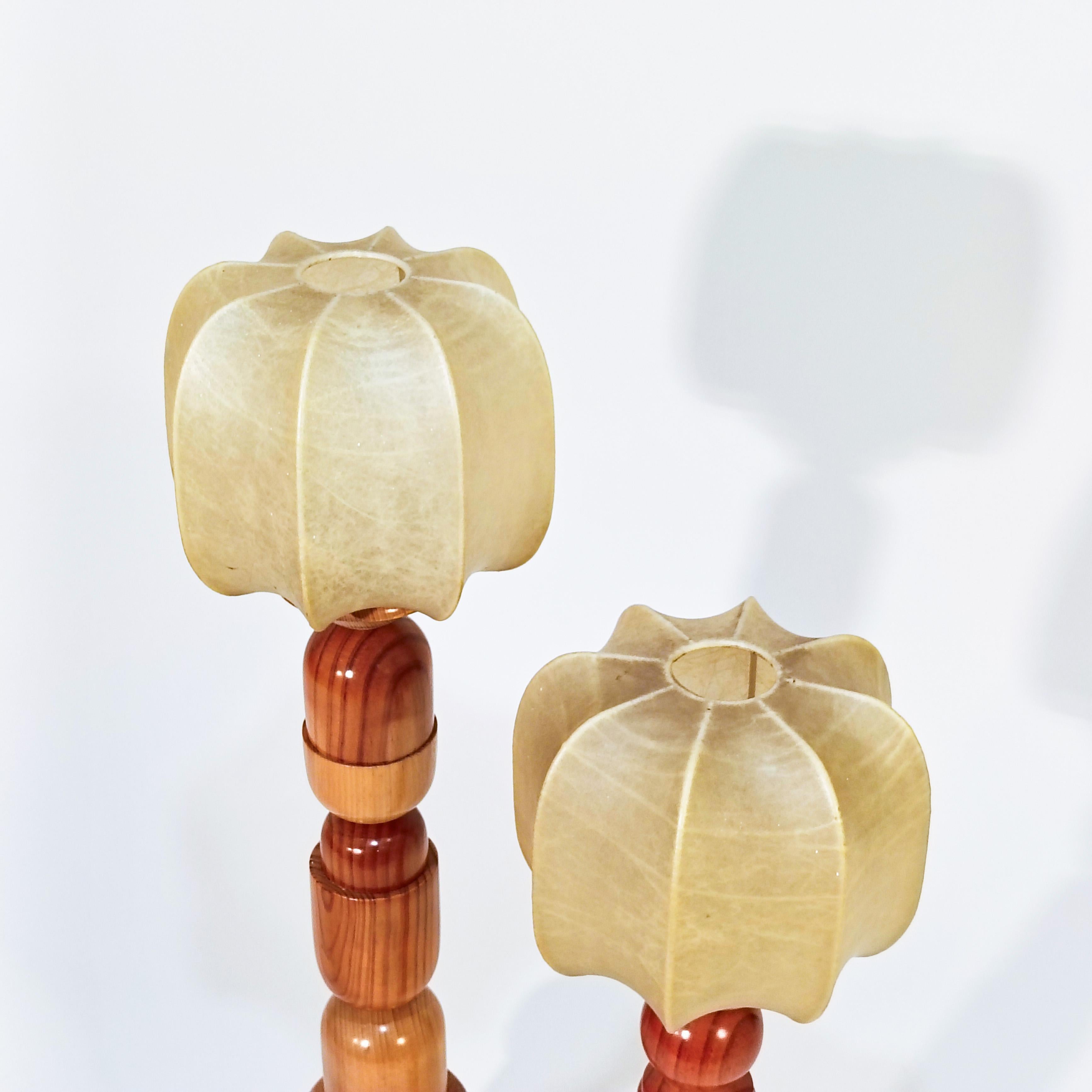 Hand-Crafted Post-Modern hand-crafted Cocoon table lamps, Italy, 70s For Sale