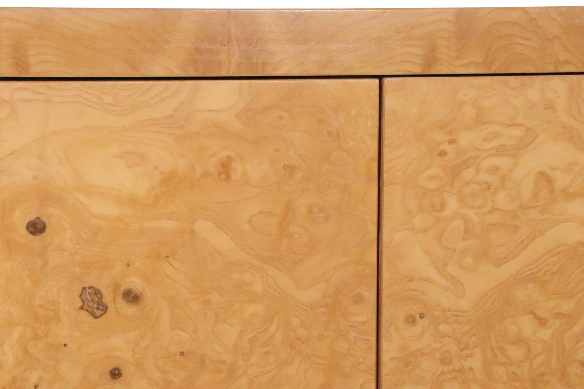 Post Modern Hollywood Regency Server Sideboard Credenza Scene II by Henredon in vendita 4