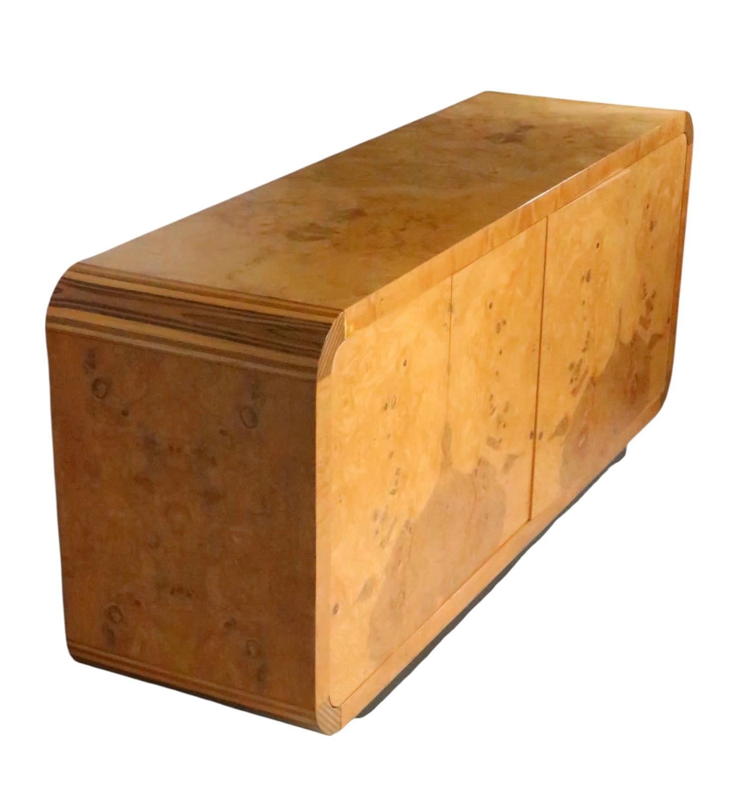Post Modern Hollywood Regency Server Sideboard Credenza Scene II by Henredon In condizioni buone in vendita a New York, NY