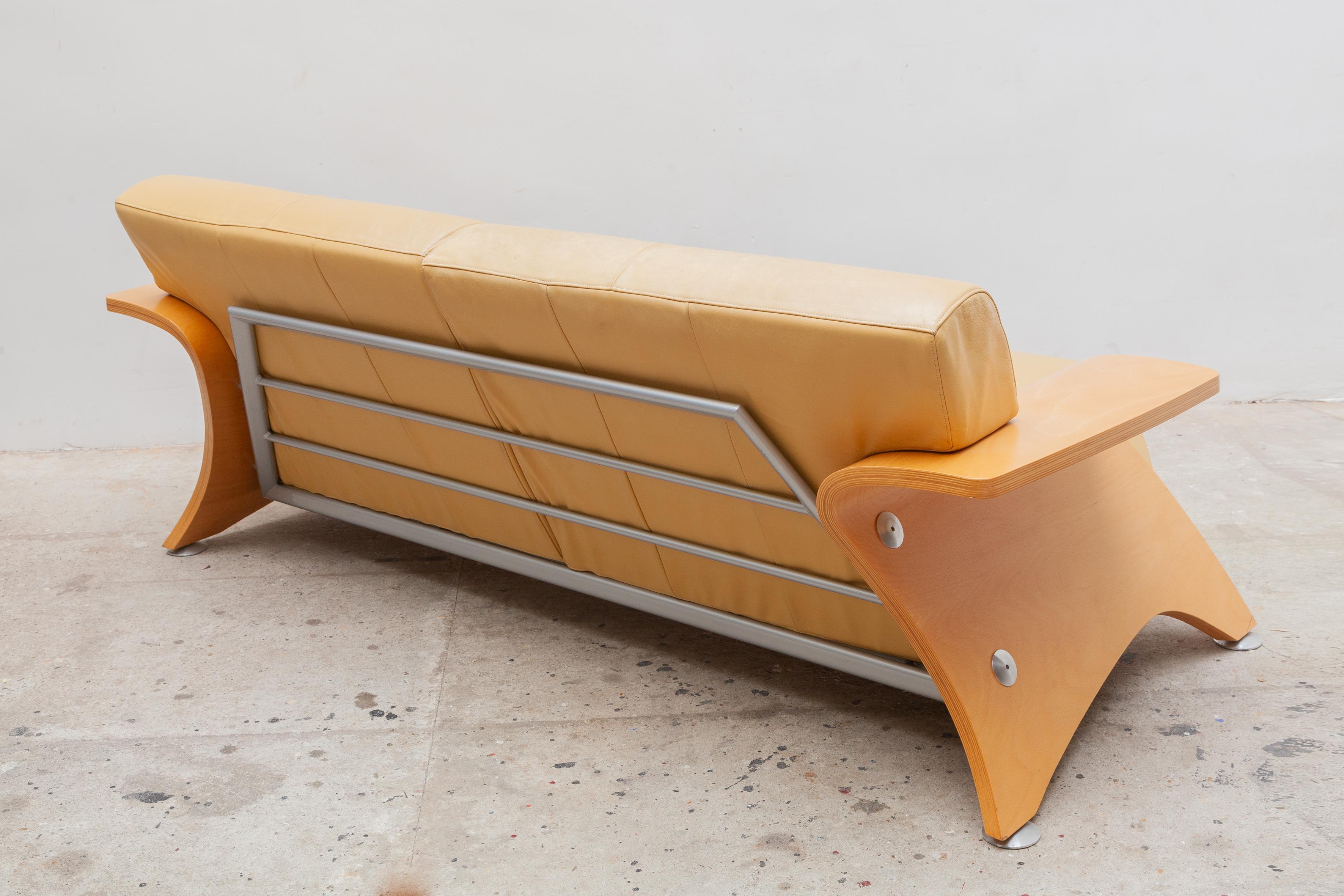 Sofá italiano postmoderno de los años 80, de dos plazas Italiano en venta