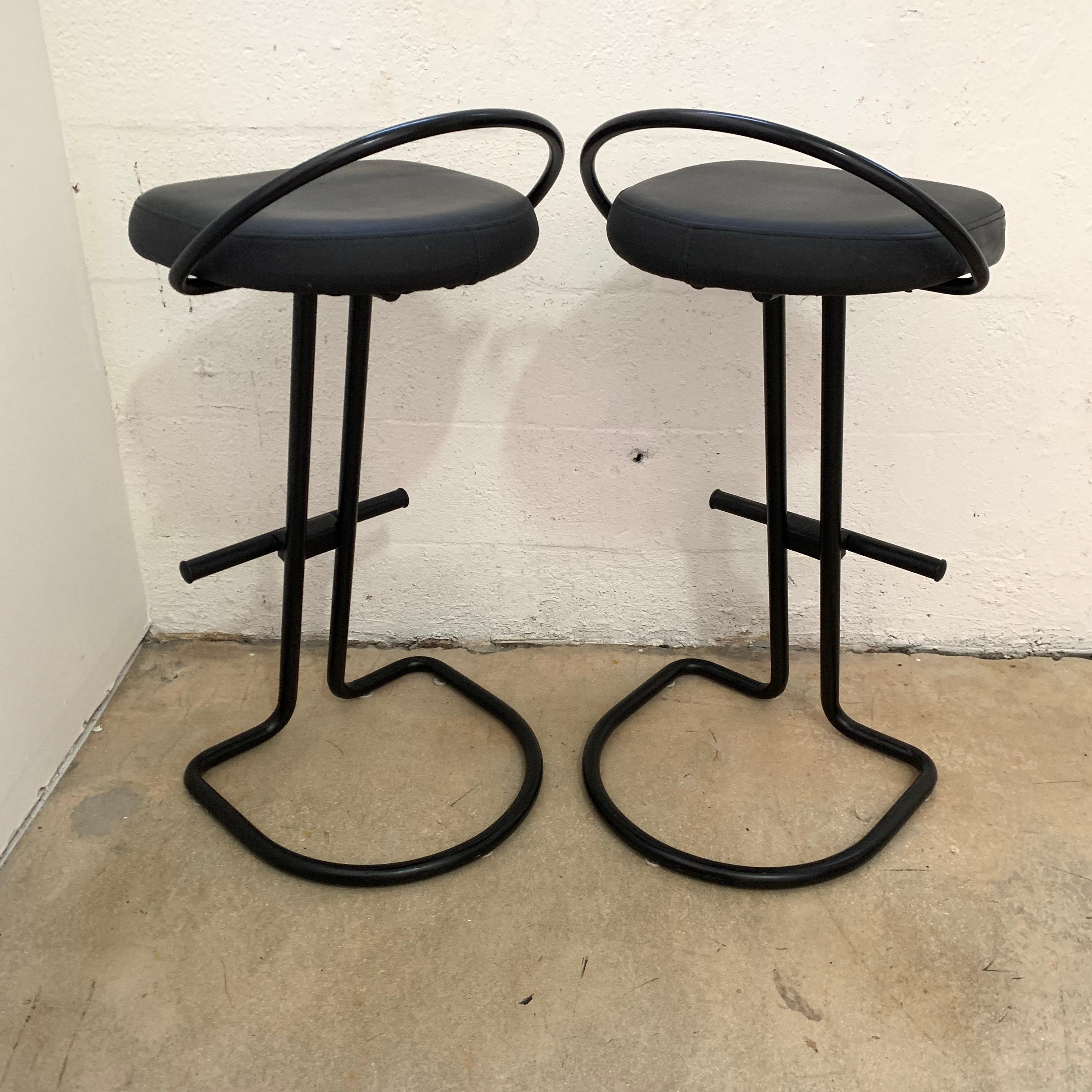 Postmodern Italian Black Rubber Bar Stools, Italy, 1990s In Good Condition For Sale In Miami, FL