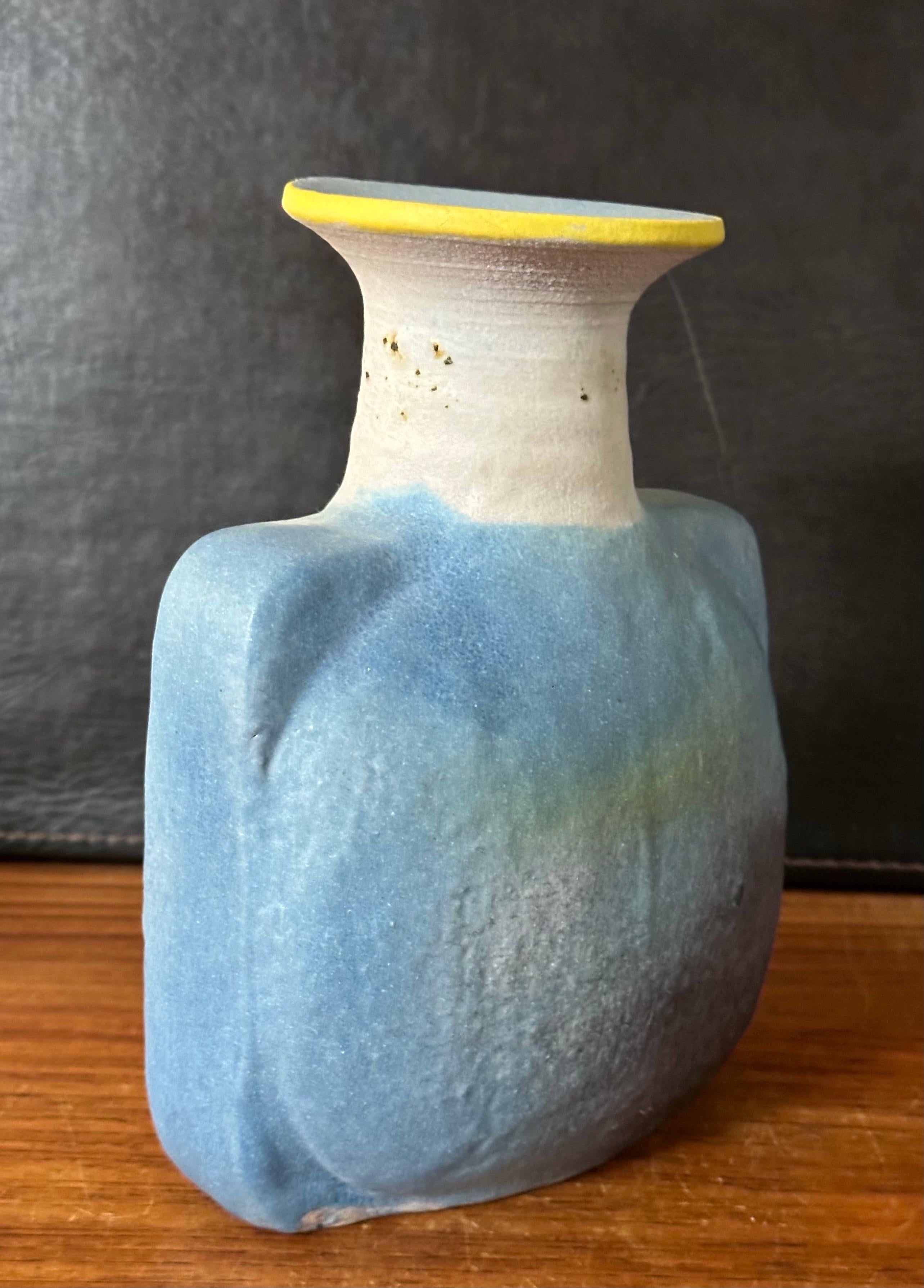 Post-Modern Italian Ceramic Vase by Ivo de Santis for Gli Etruschi For Sale 4