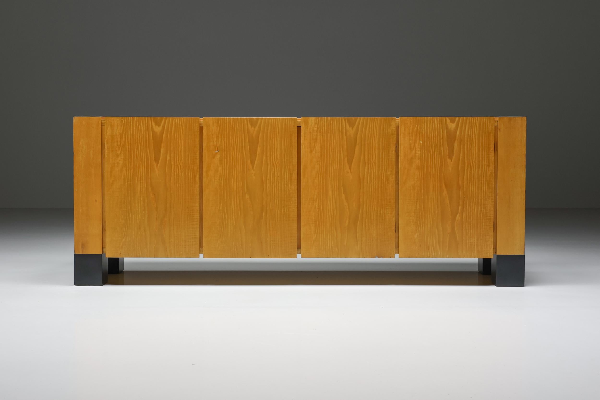 Post-Modern Credenza by Renato Toso and Robertà Pamio, Italy, 1920s In Excellent Condition For Sale In Antwerp, BE