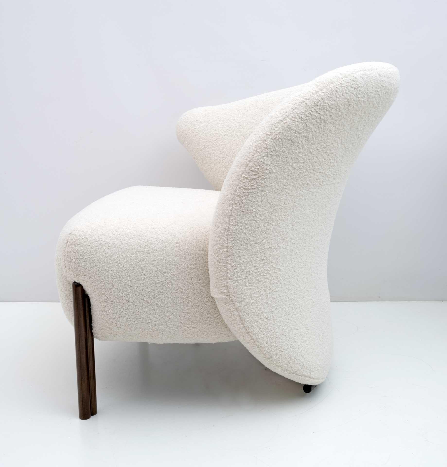 Late 20th Century Post-Modern Italian Design Bouclè Armchair, 1980s For Sale