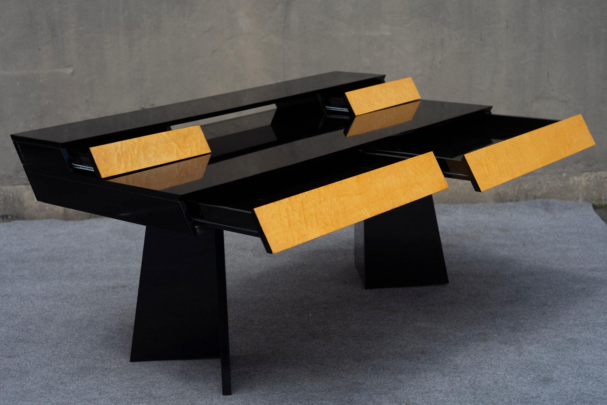 Post-Modern Italian Executive Desk Piano Black Burl by G&C Italia Art Deco Style For Sale 3