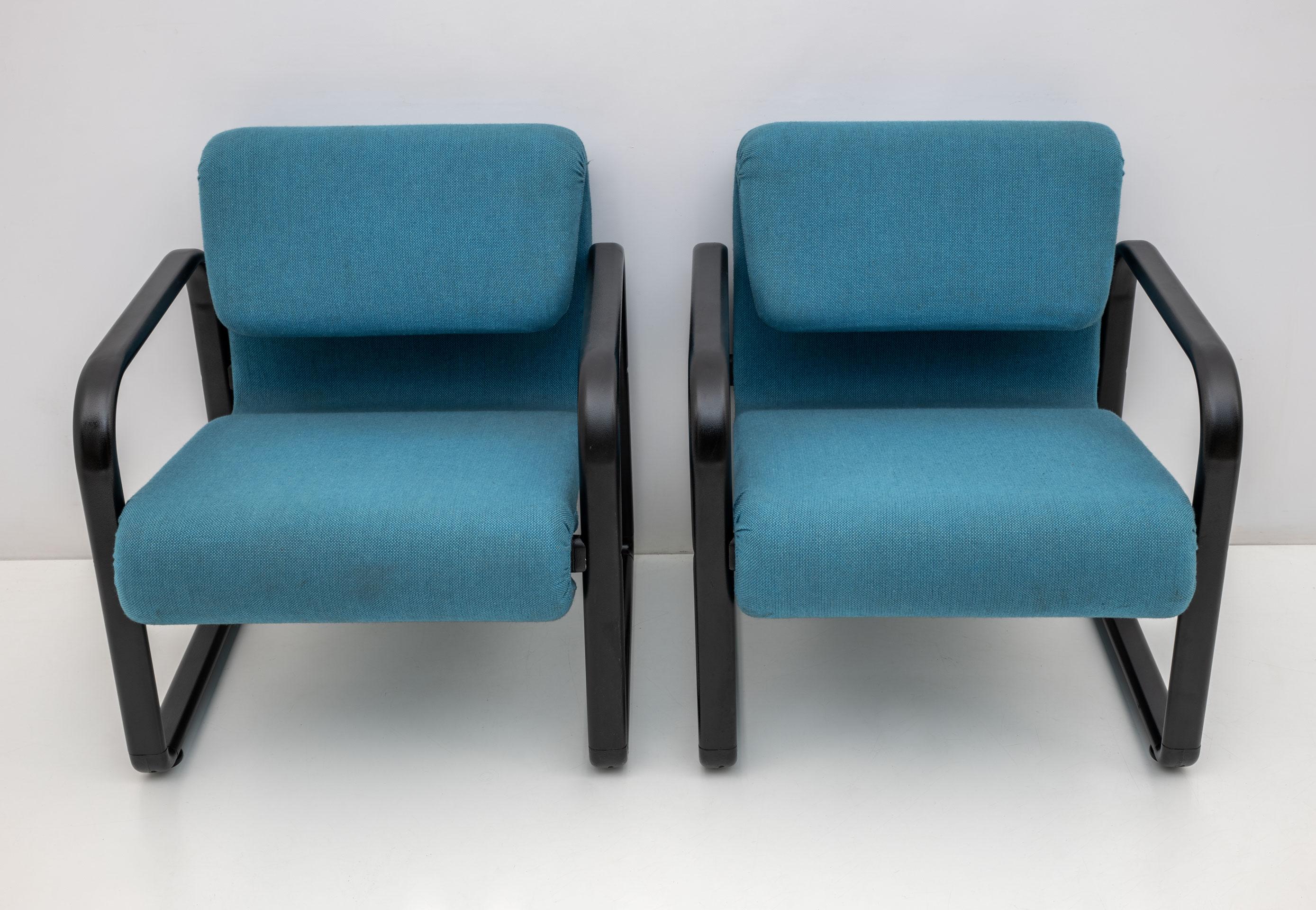 Late 20th Century Post-Modern Italian Fabric and Metal Armchairs by Arflex, 70s For Sale