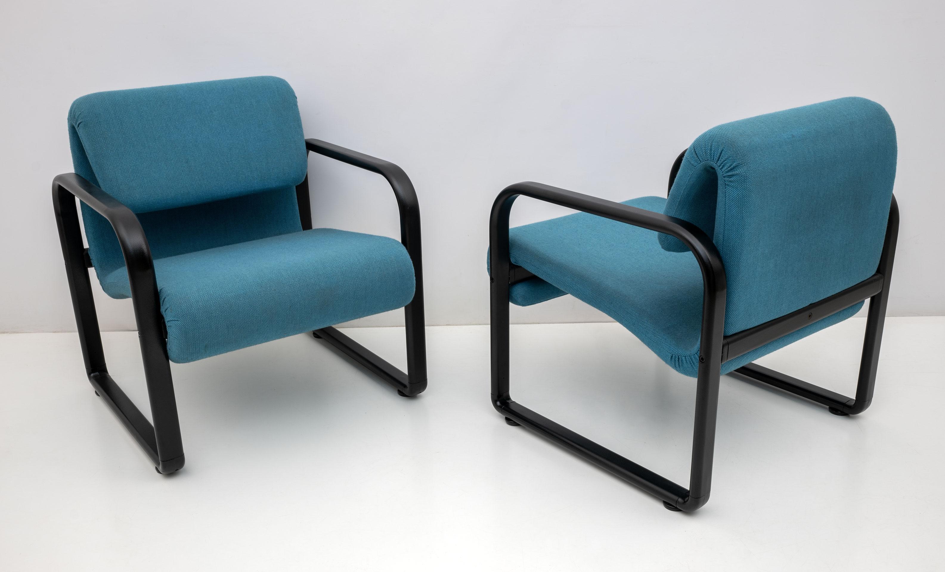 Post-Modern Italian Fabric and Metal Armchairs by Arflex, 70s For Sale 2