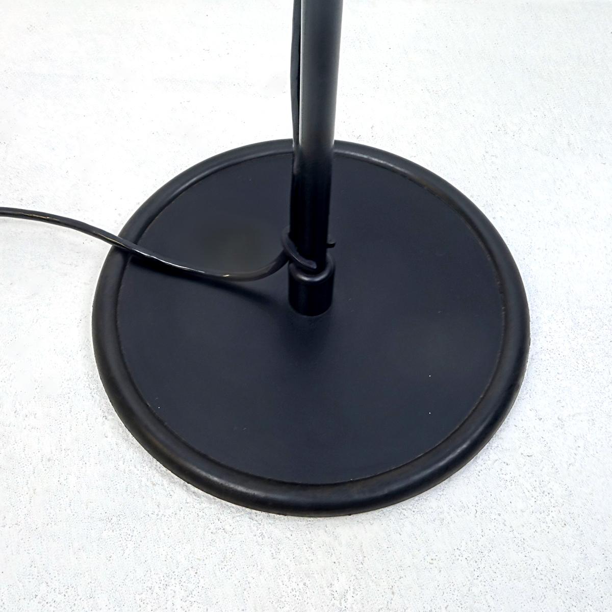 Post-Modern Postmodern Italian Floor Lamp RT3 Designed by Gianfranco Frattini for Relco For Sale