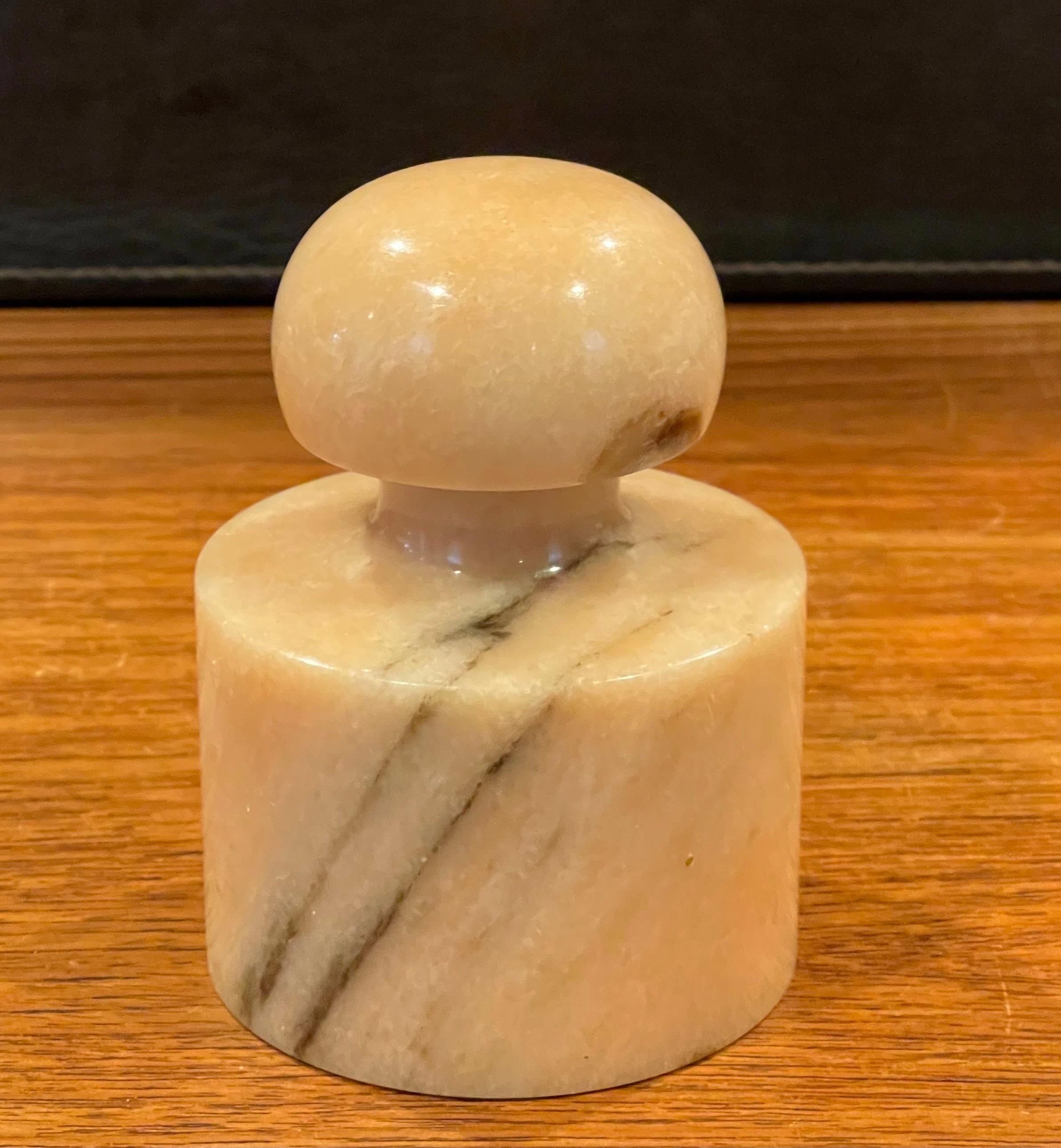 Post-Modern Italian Marble Column Paperweight For Sale 1