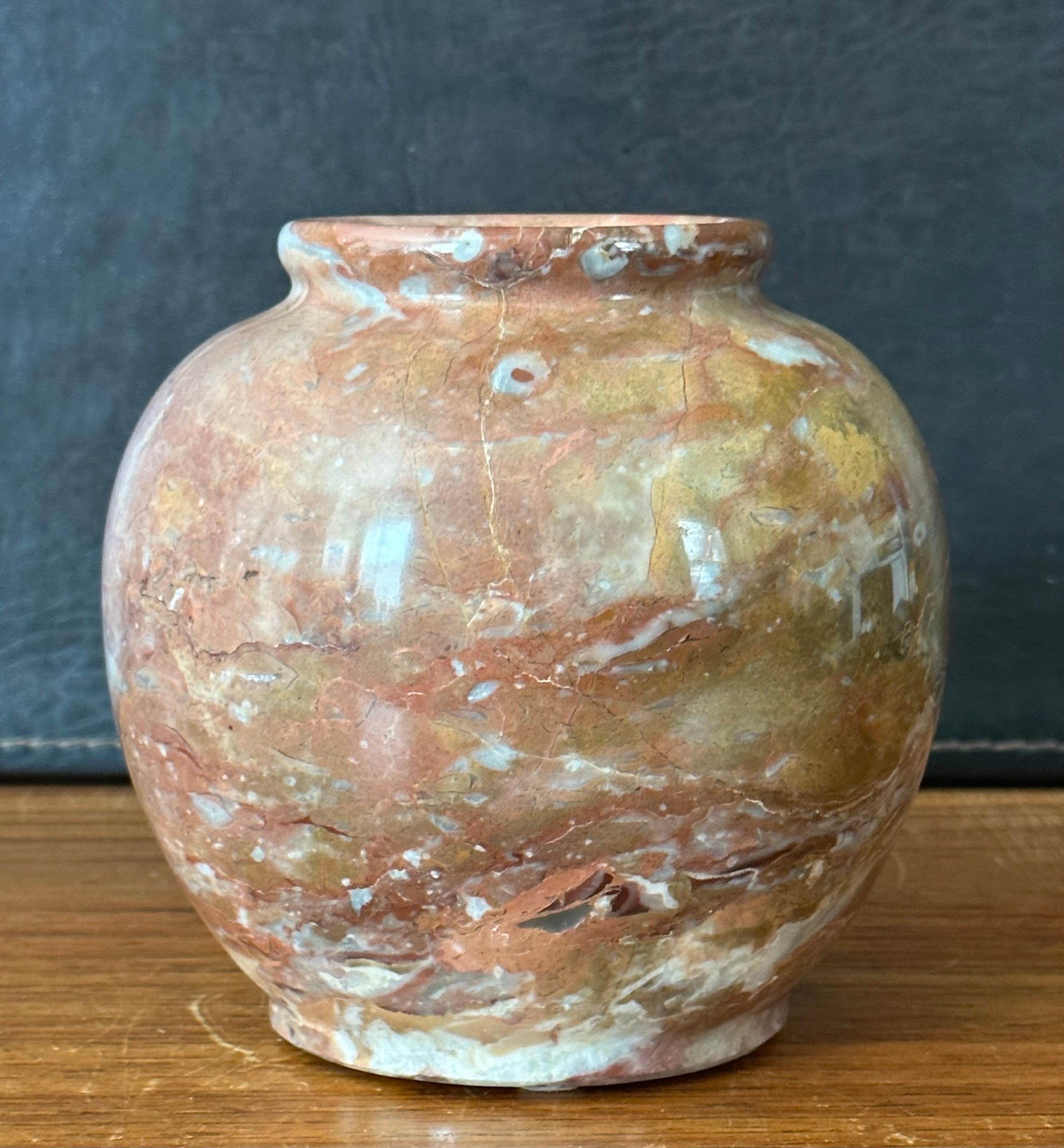 Post-Modern Italian Marble Vase In Good Condition In San Diego, CA