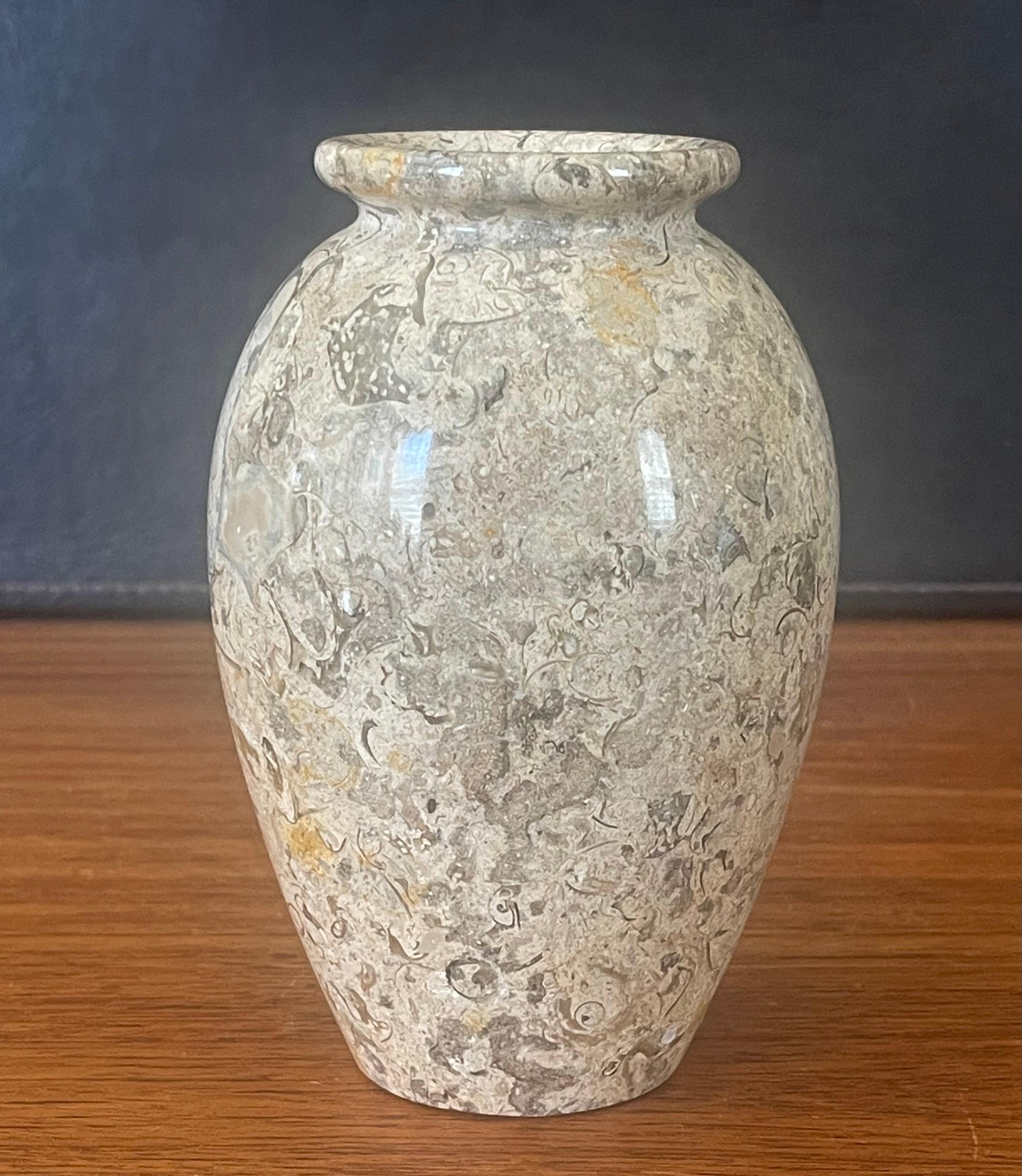 Post-Modern Italian Marble Vase In Good Condition For Sale In San Diego, CA