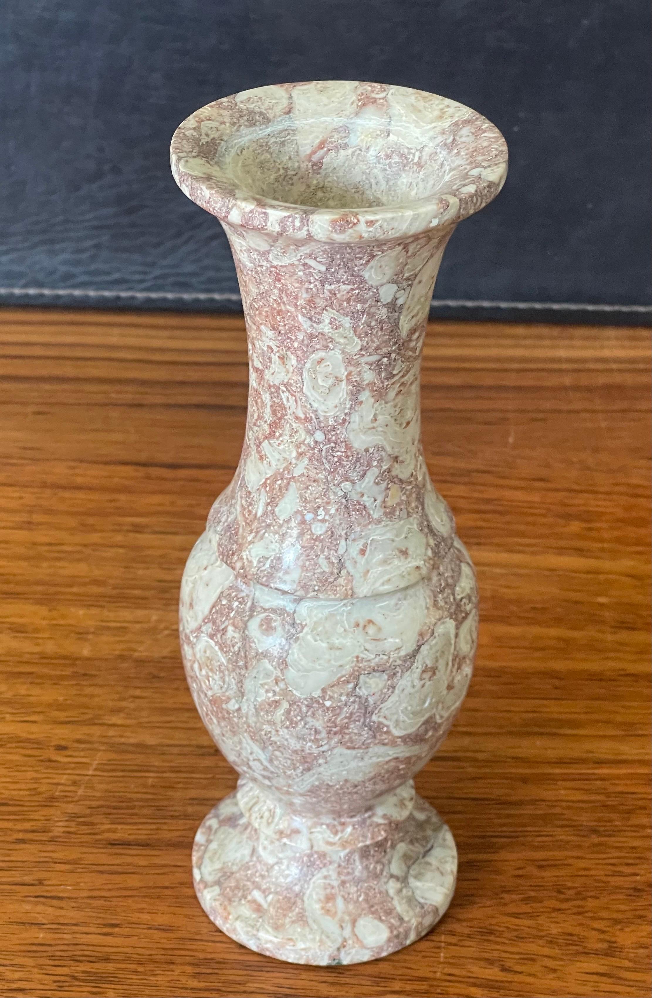 Post-Modern Italian Marble Vase For Sale 1