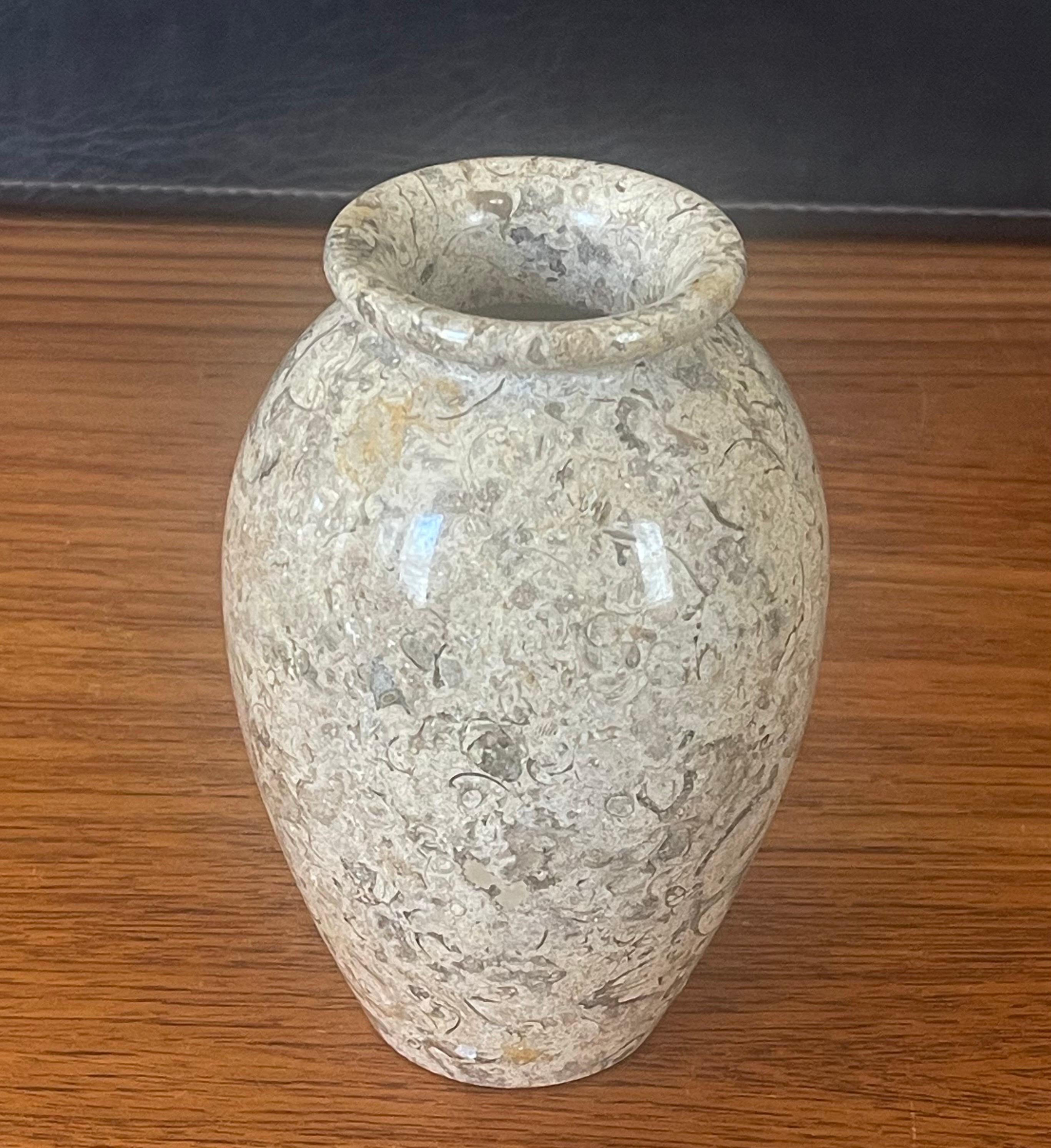 Post-Modern Italian Marble Vase For Sale 1