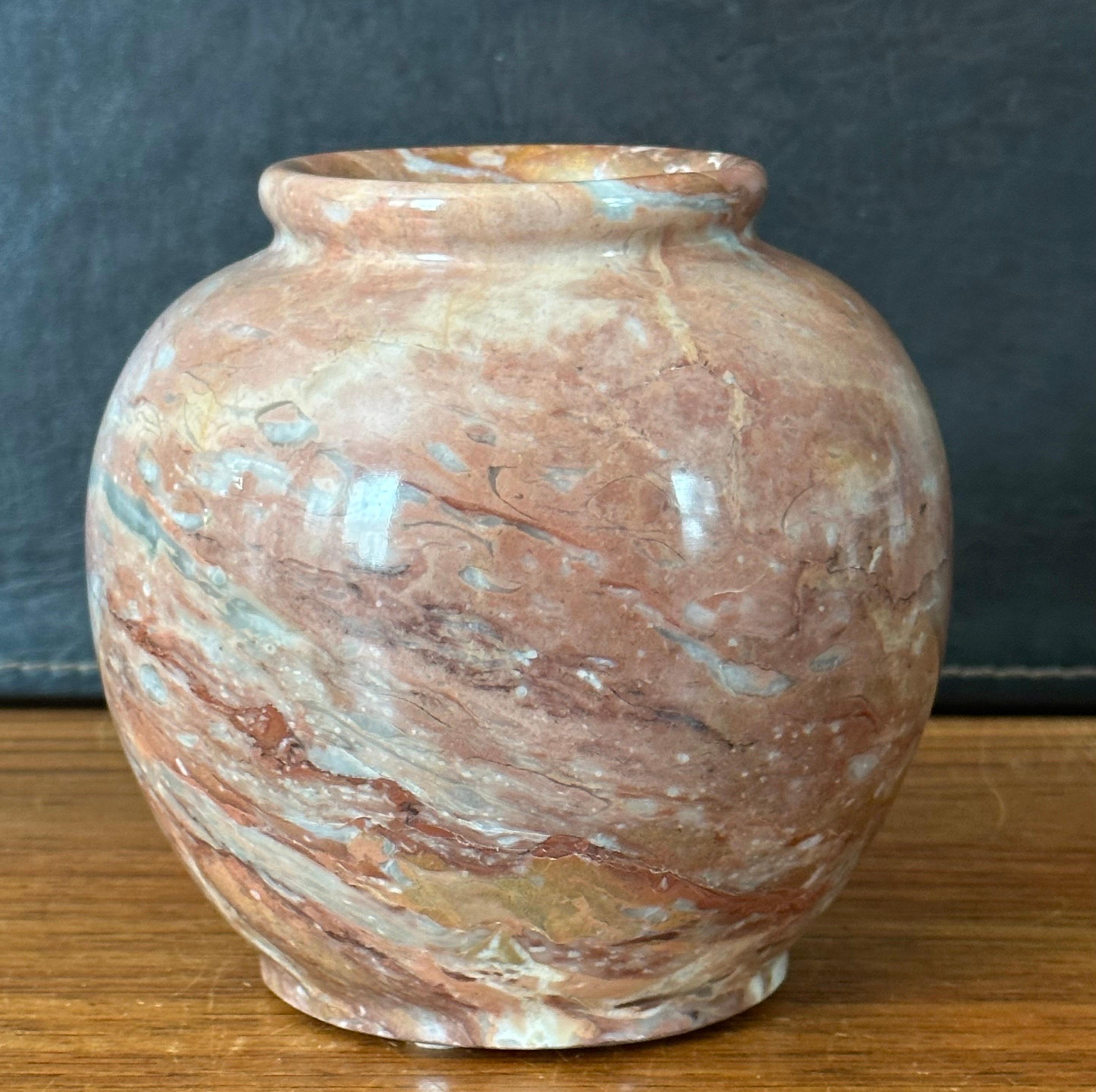 Post-Modern Italian Marble Vase 3