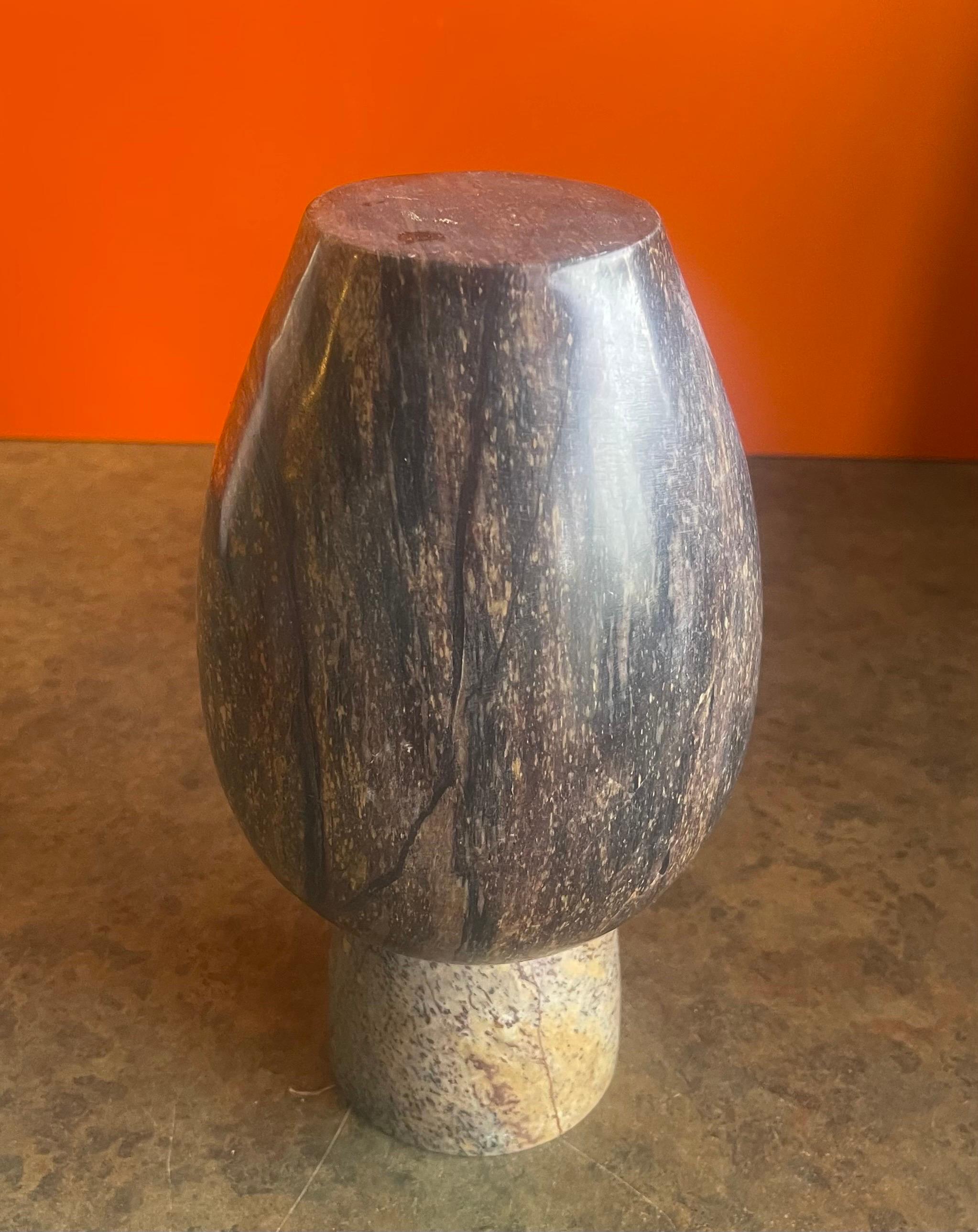 Post-Modern Italian Marble Vase For Sale 4