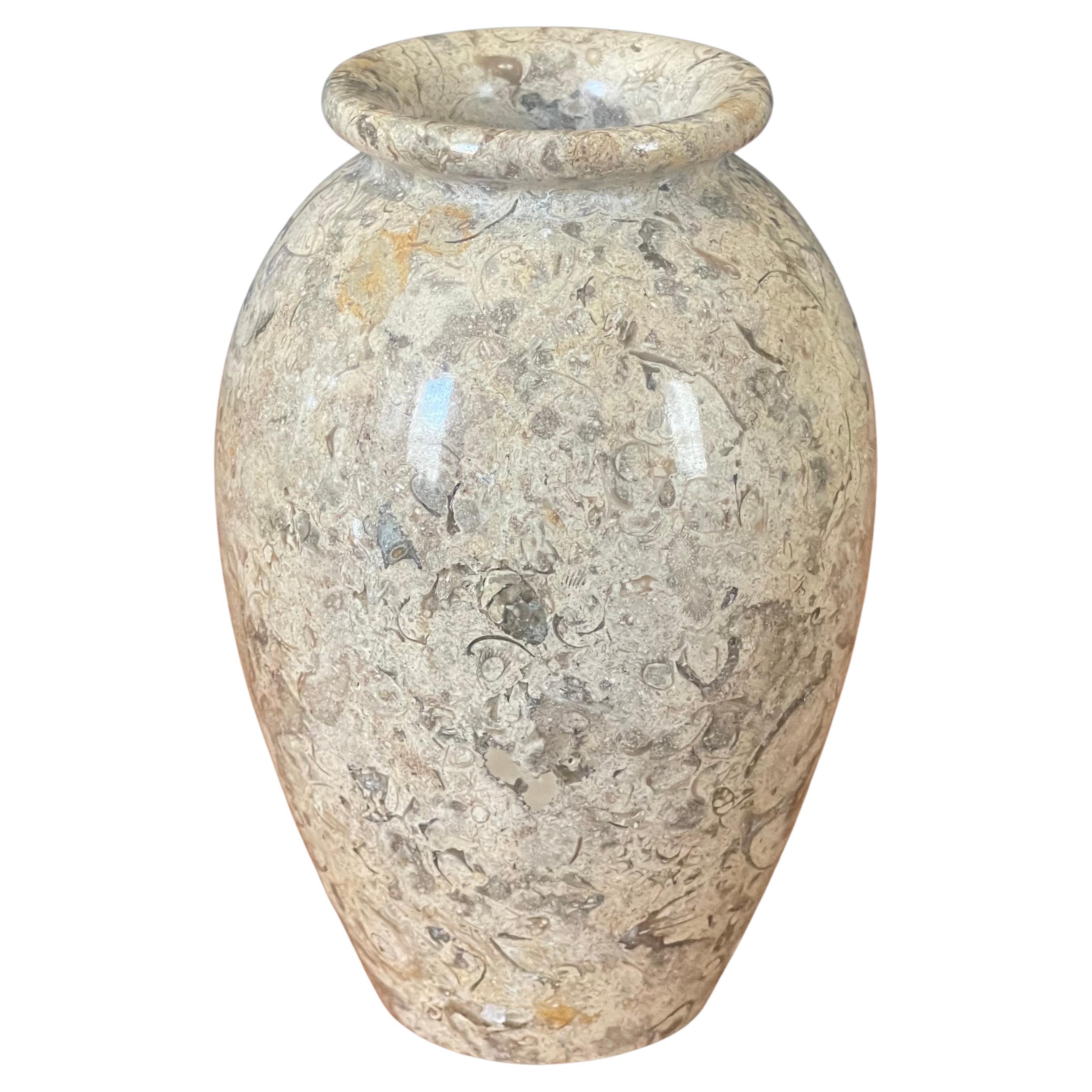 Vase en marbre italien post-moderne en vente