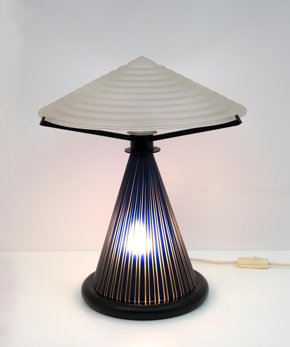 Fin du 20e siècle Lampe de bureau champignon italienne post-moderne en verre de Murano, années 1980 en vente