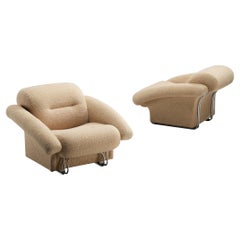 Paire de chaises longues italiennes post-modernes en chrome et tissu beige