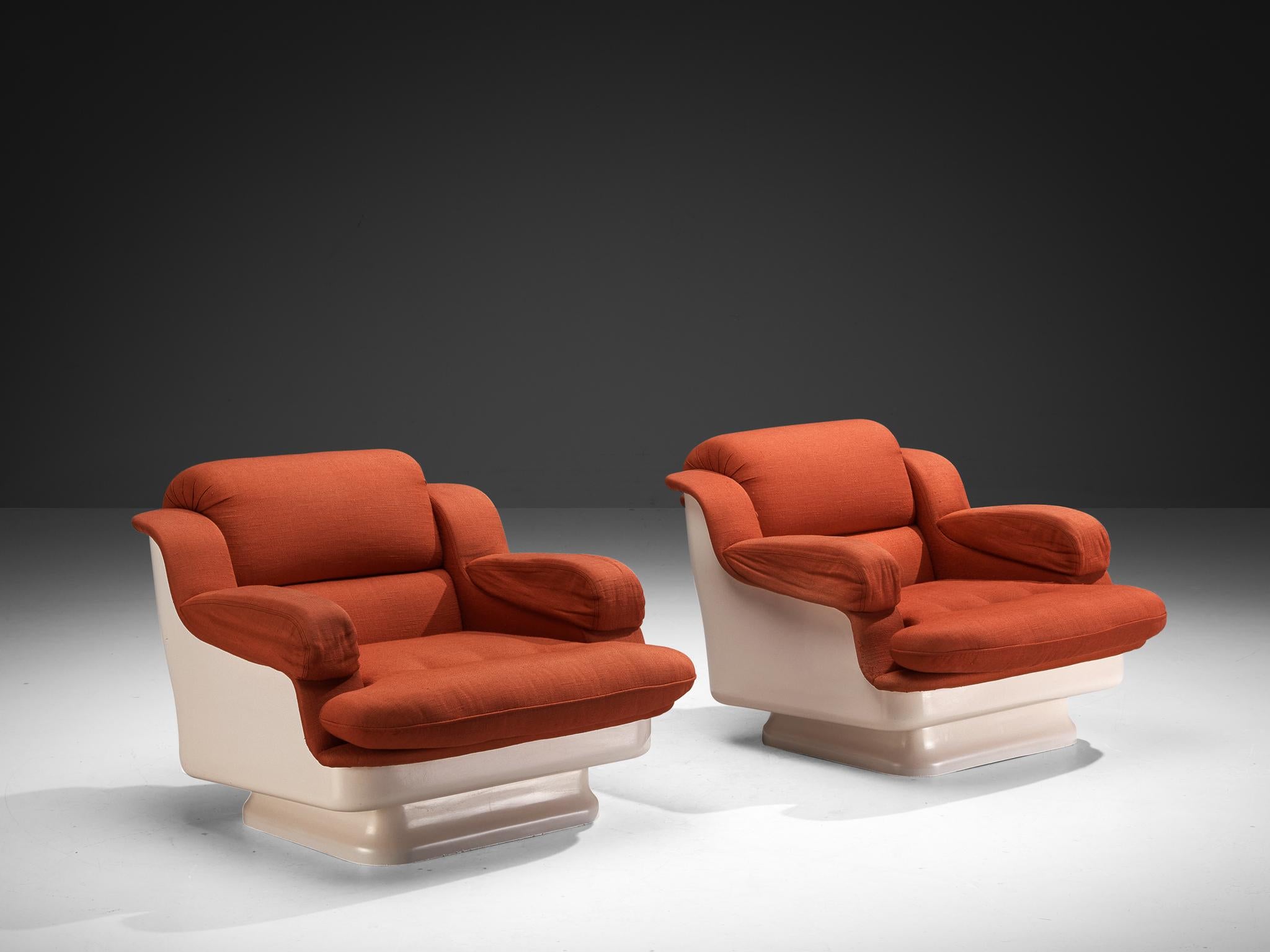 Postmodernes italienisches Paar Loungesessel aus Fiberglas und roter Polsterung, postmodern im Zustand „Gut“ in Waalwijk, NL
