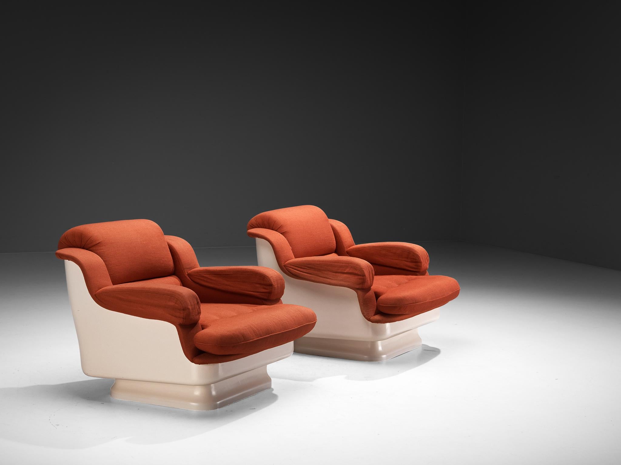 Postmodernes italienisches Paar Loungesessel aus Fiberglas und roter Polsterung, postmodern 3