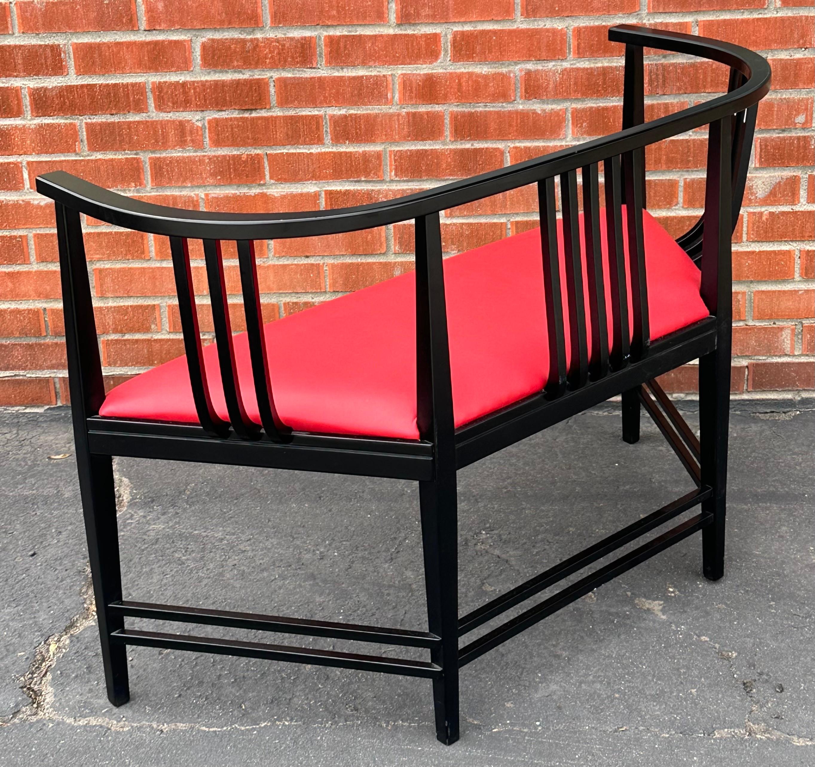 Post-Modern Italian Settee in the Style of Ernest Archibald Taylor For Sale 2